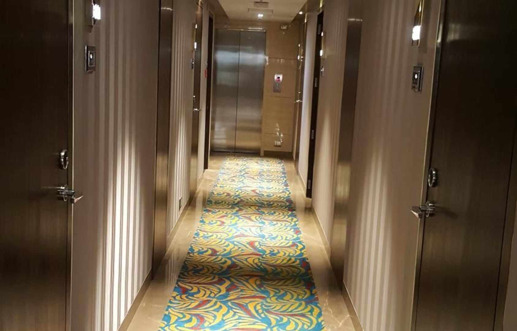 Hotel Peninsula Redpine Mumbai
