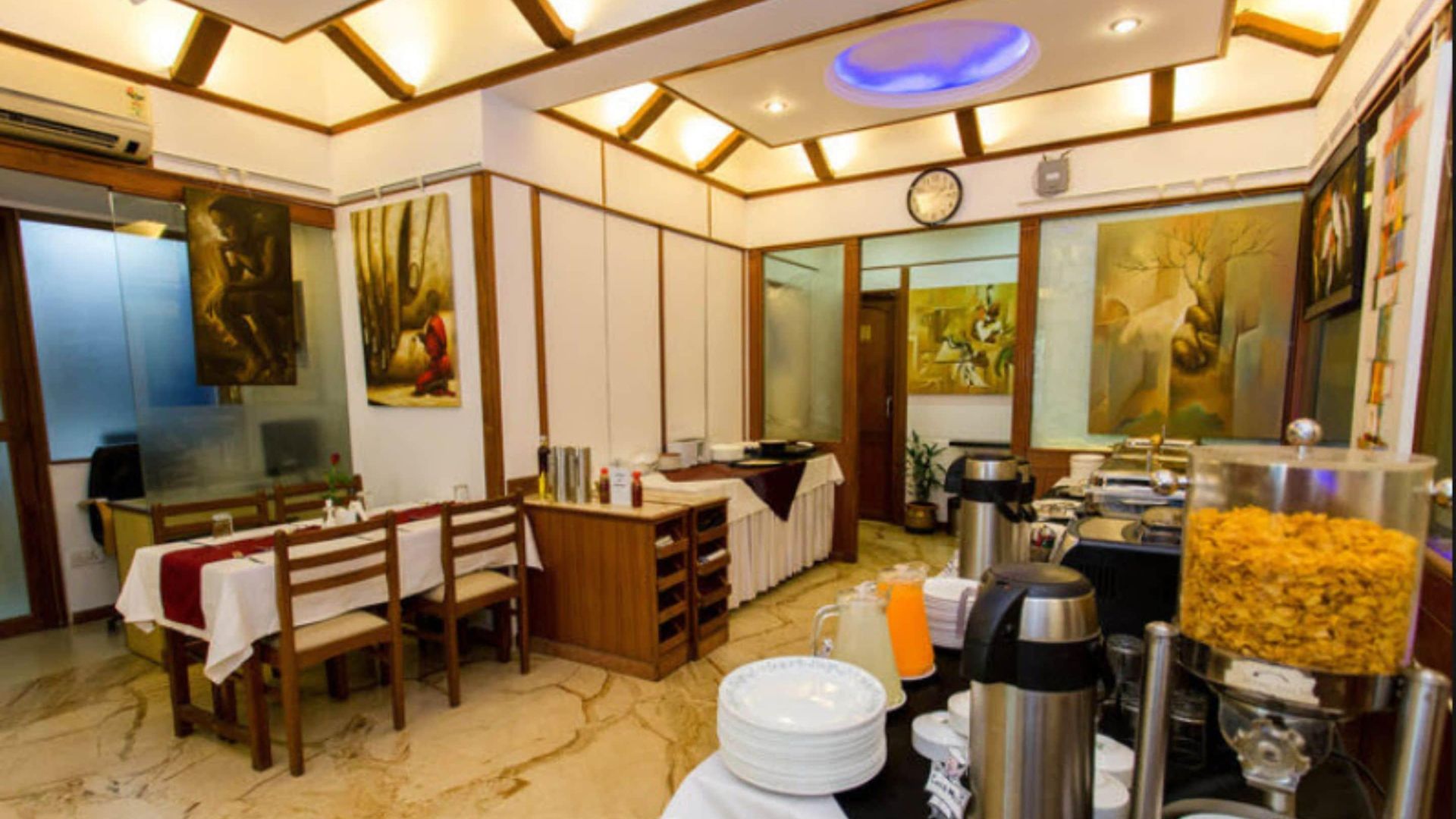 Hotel Regal Enclave 3*
