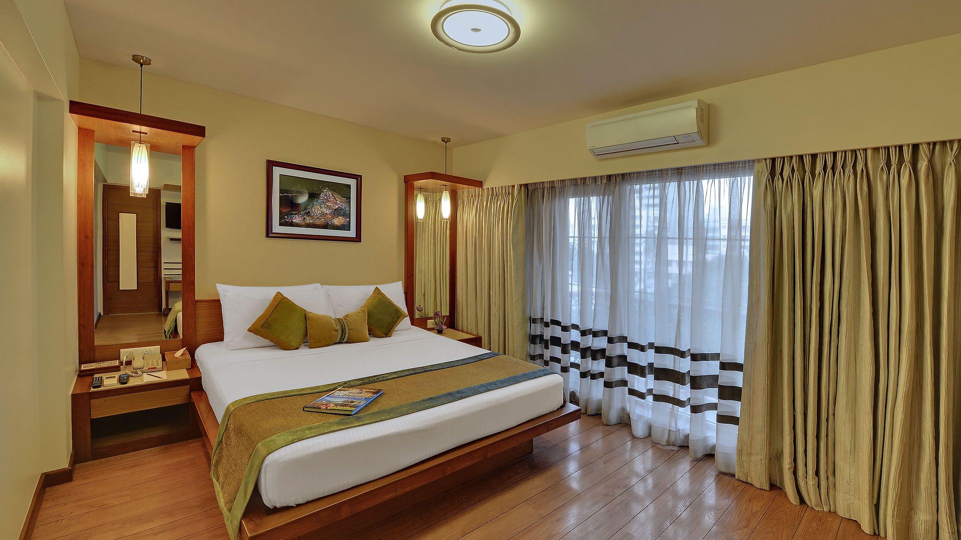 Grand Residency & Serviced 4*
