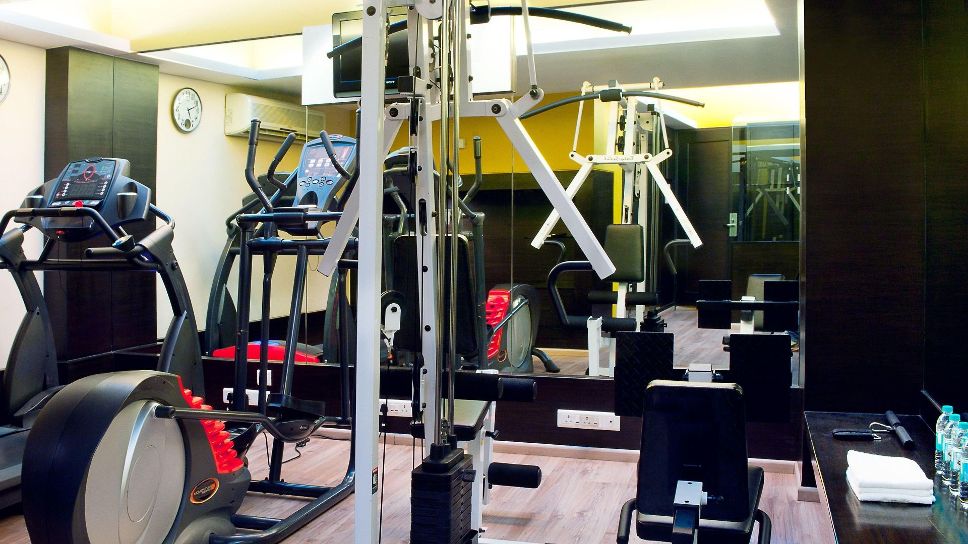 Aparthotel Grand Residency & Serviced