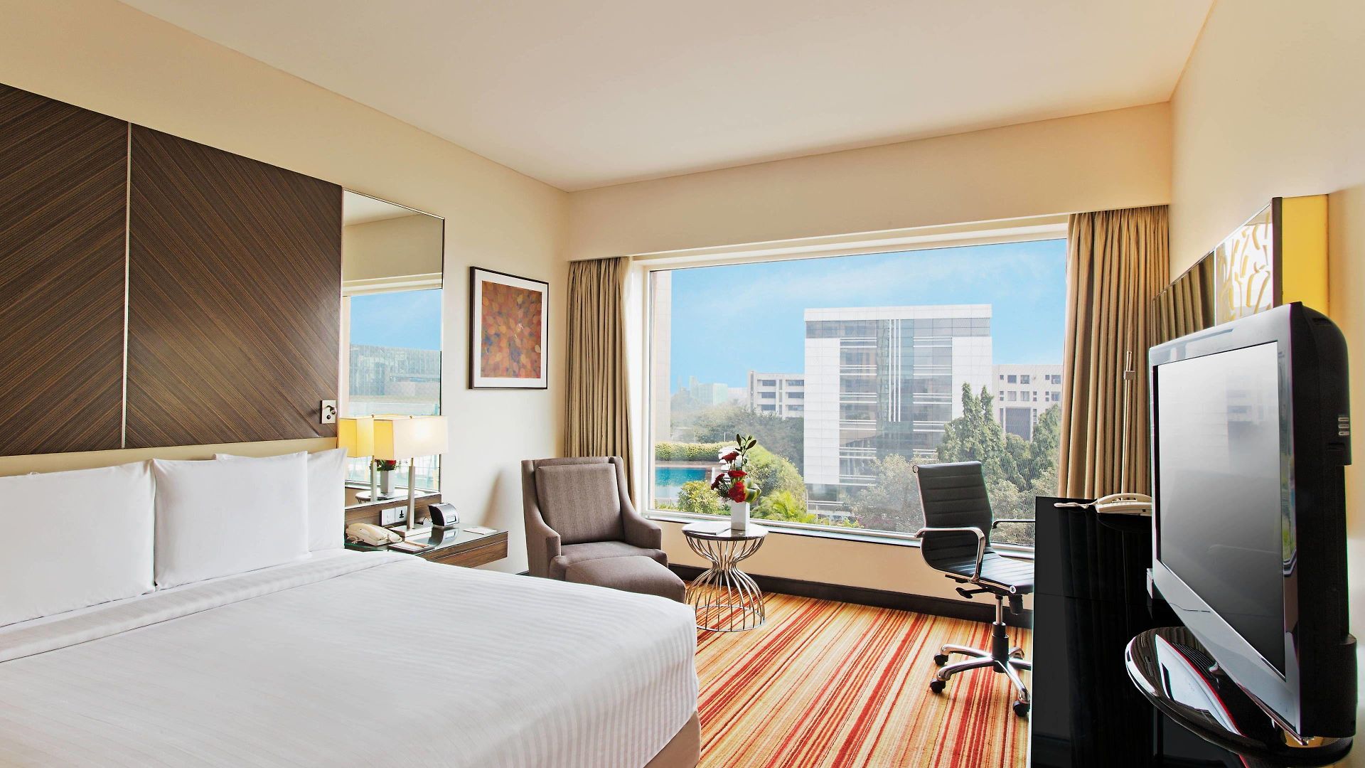 Courtyard By Marriott International Airport Hotel 5*