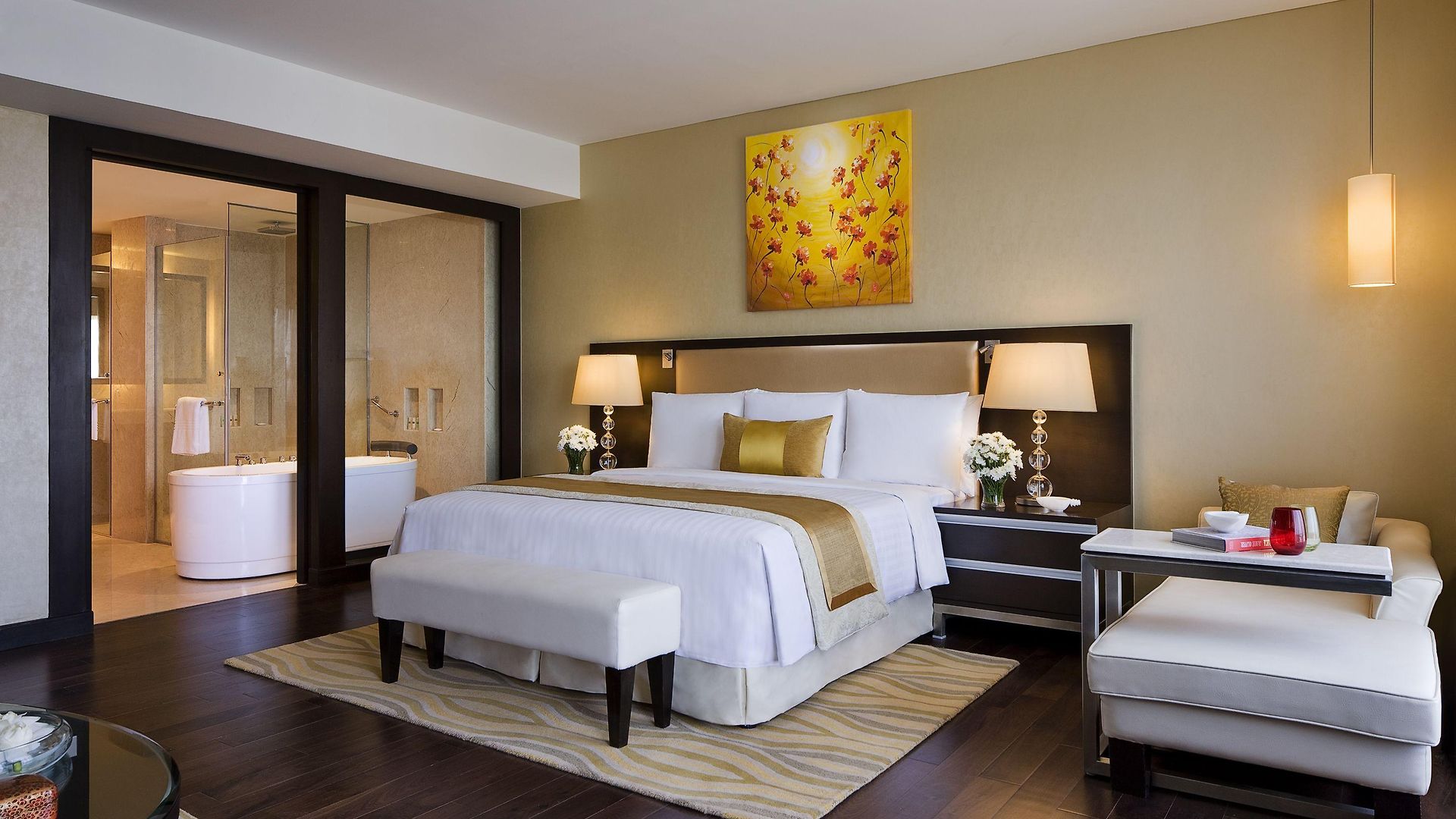 Courtyard By Marriott International Airport 5*