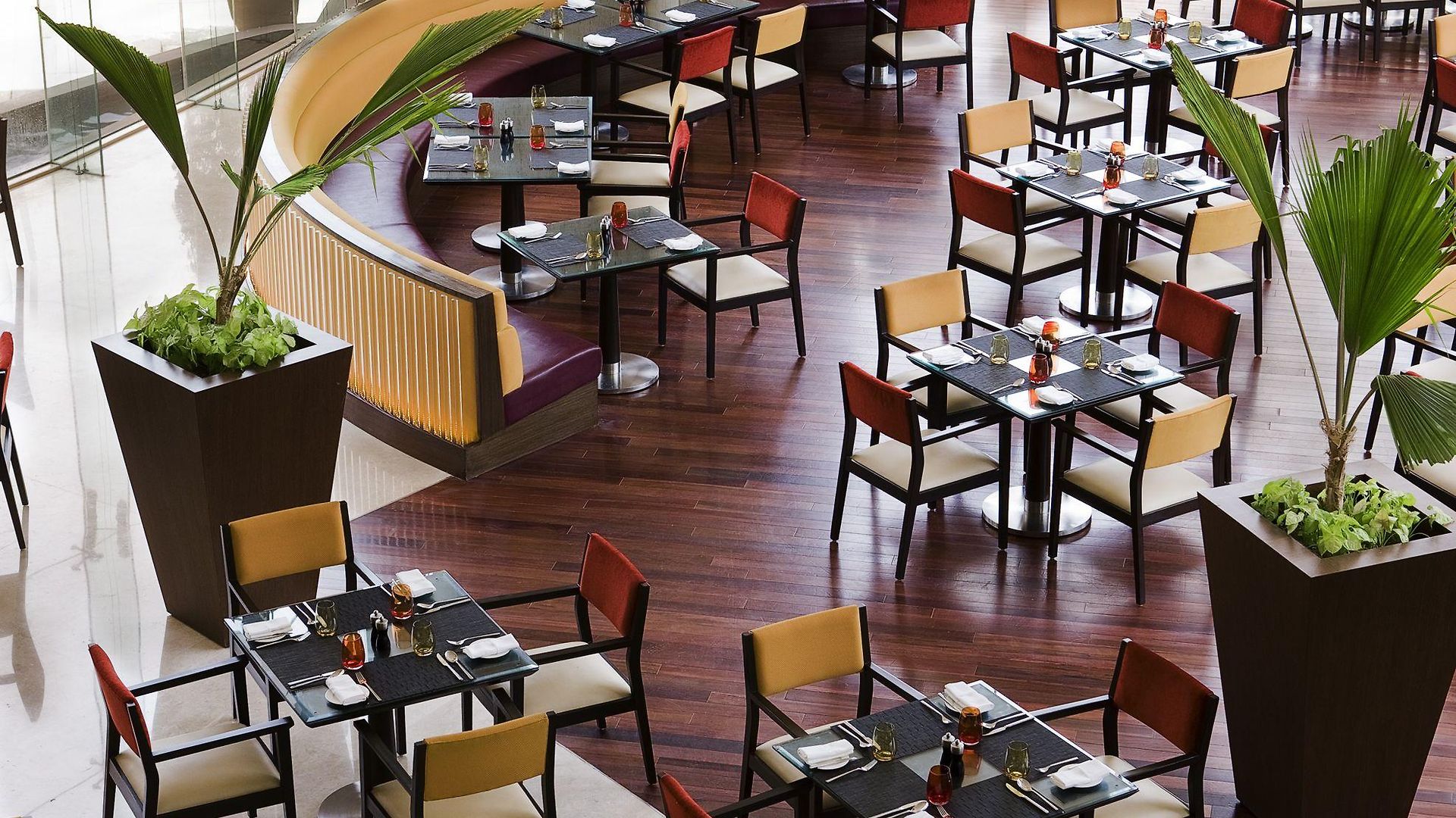 Courtyard By Marriott International Airport 5*