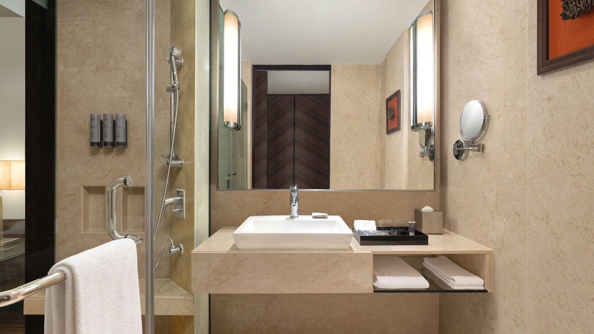 Courtyard By Marriott International Airport 5* Mumbai