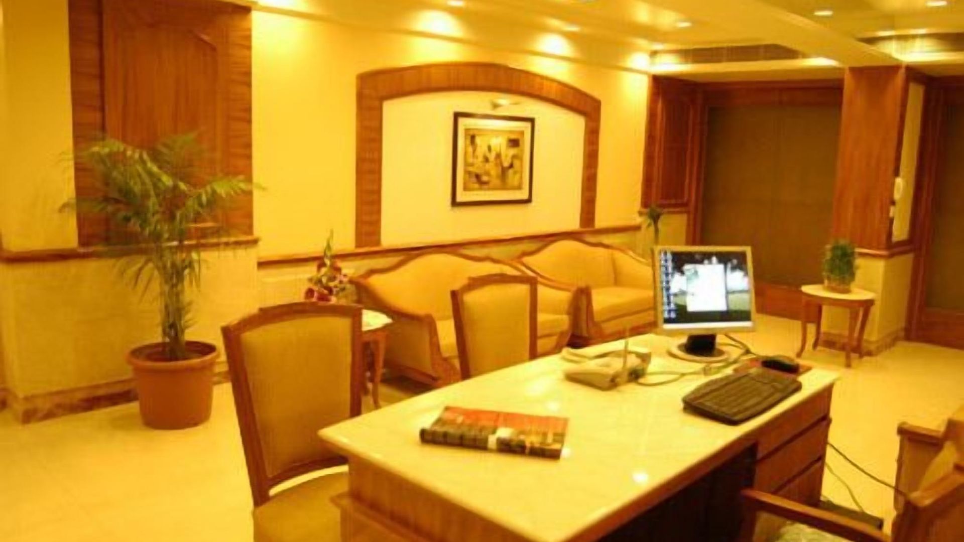 Solitaire 3* Mumbai
