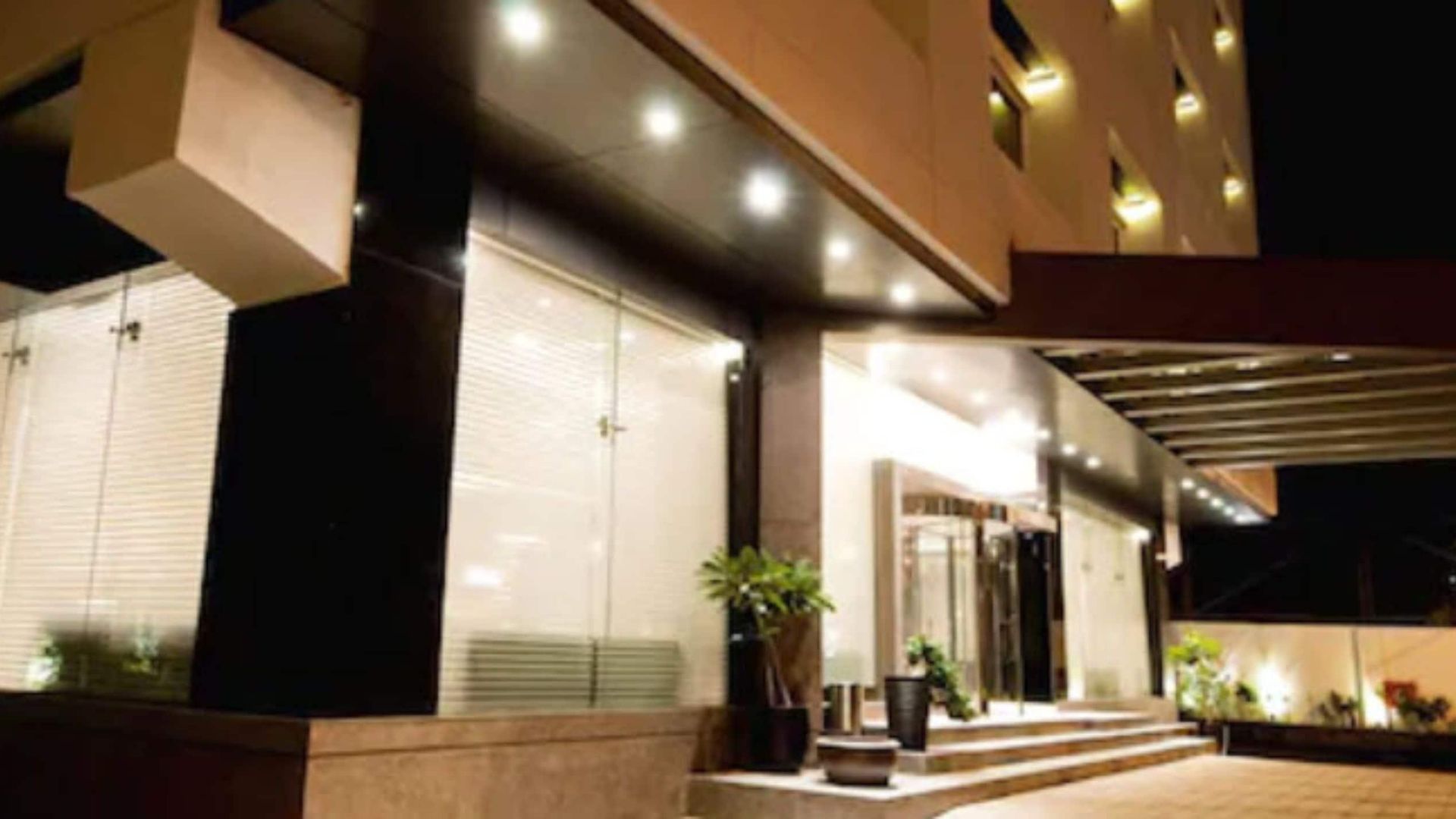 Suba International Sahar Road 4* Mumbai