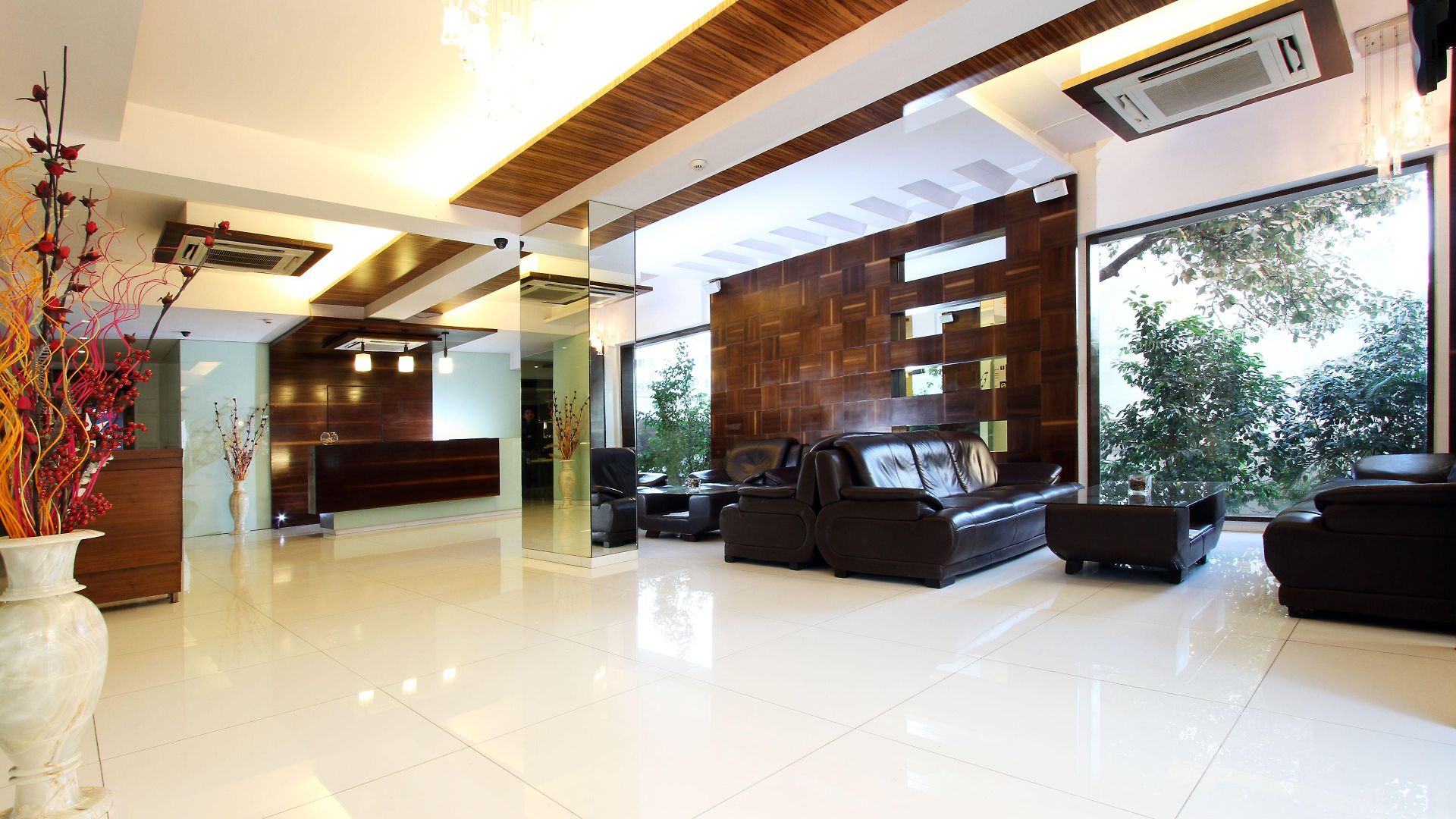 Nestor Hotel, Hotel 4*