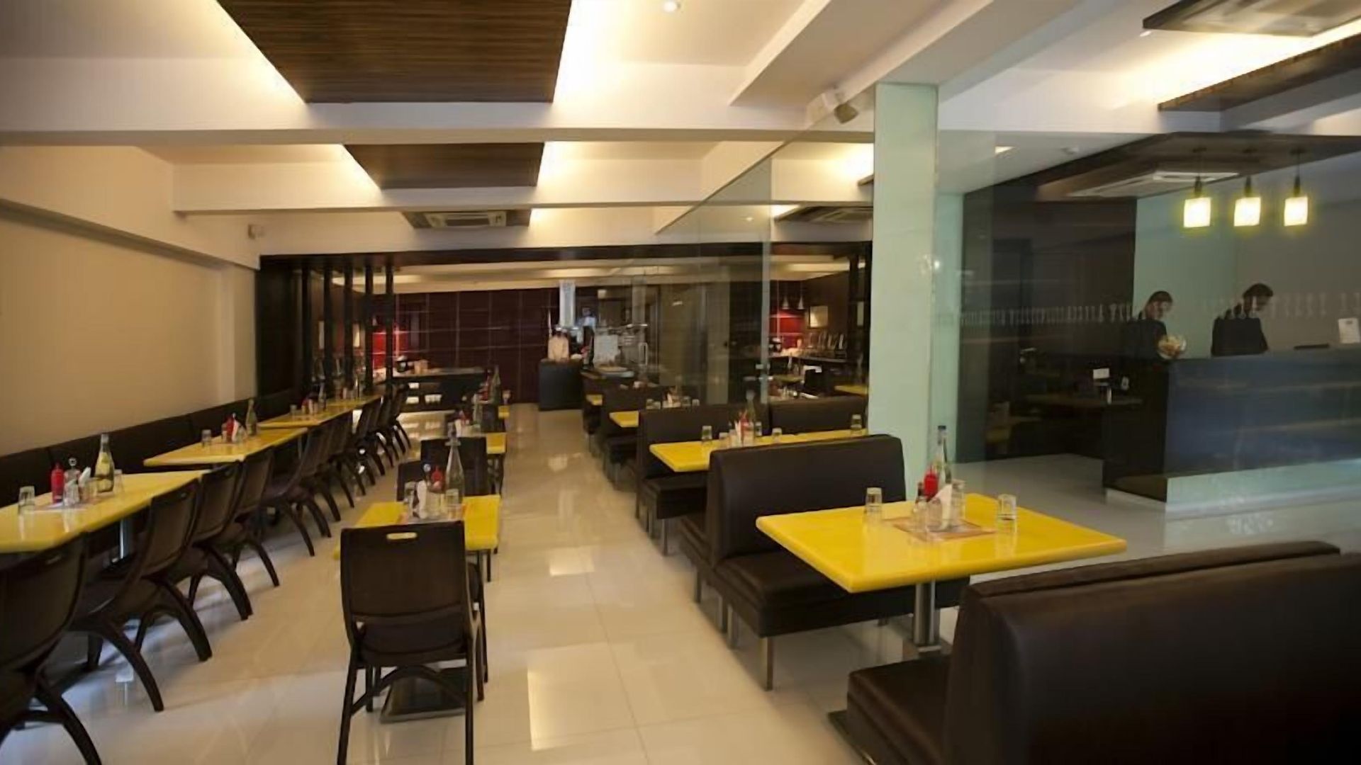 Nestor Hotel, Hotel
