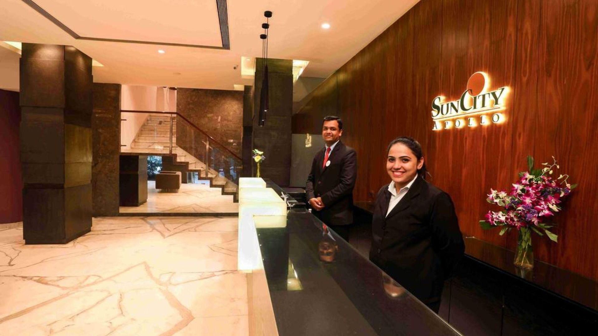 Hotel Suncity Apollo - Gateway Of India