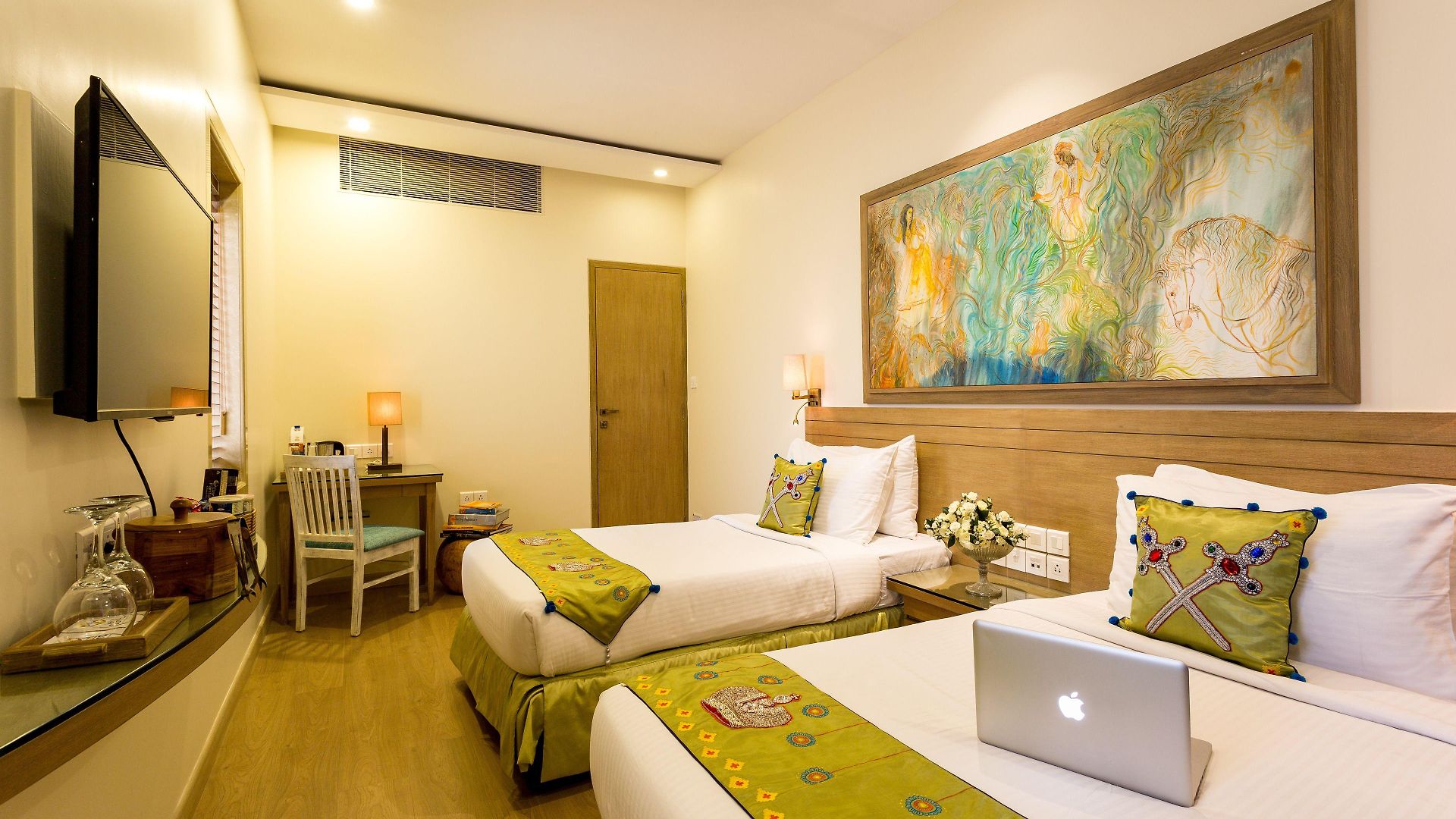 Le Sutra Hotel, Khar, Mumbai