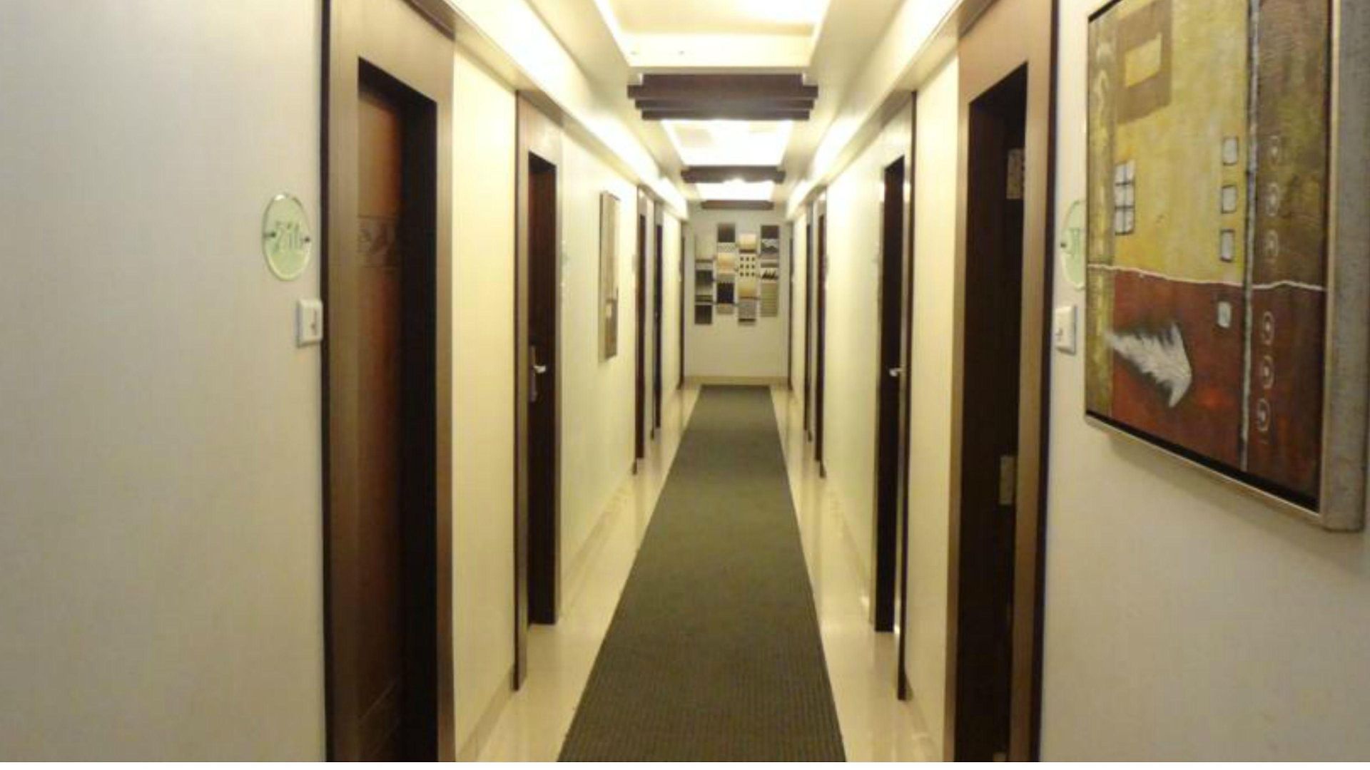 Suba Palace Near Gateway Of India 4*