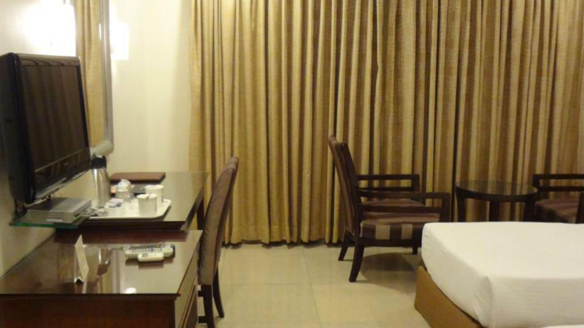 Suba Palace Near Gateway Of India Hotel