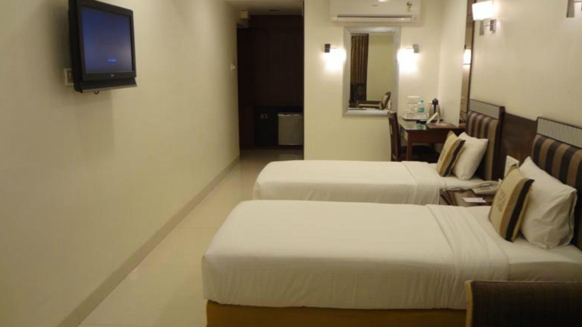 Suba Palace Near Gateway Of India Hotel 4*