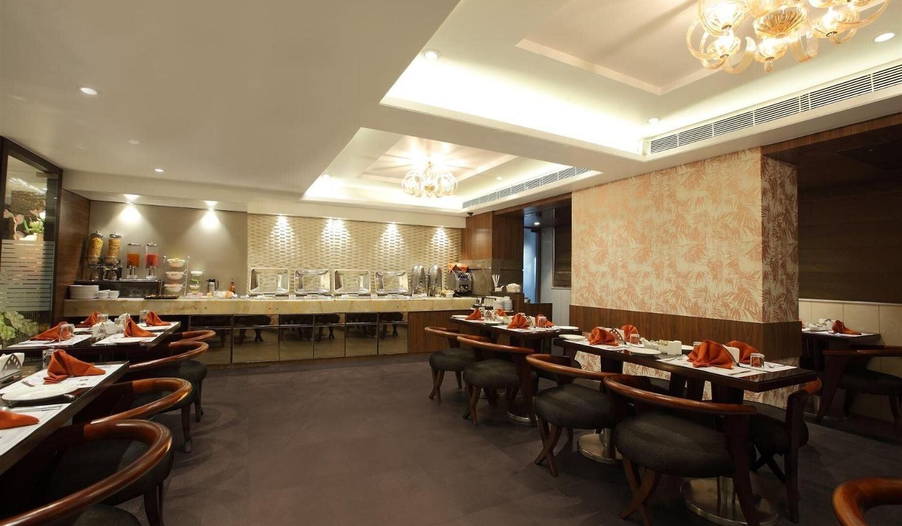Suba Palace Near Gateway Of India 4* Mumbai