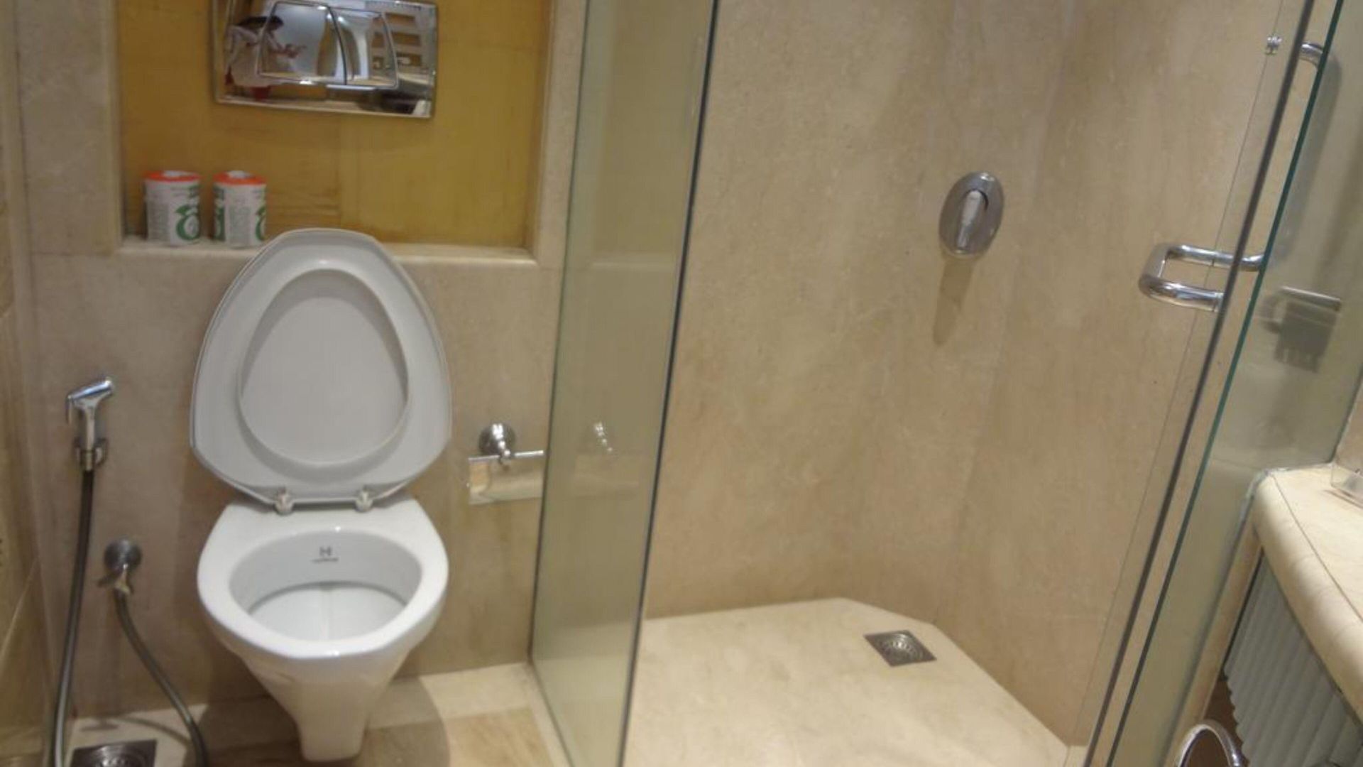 Ascot Hotel 3*