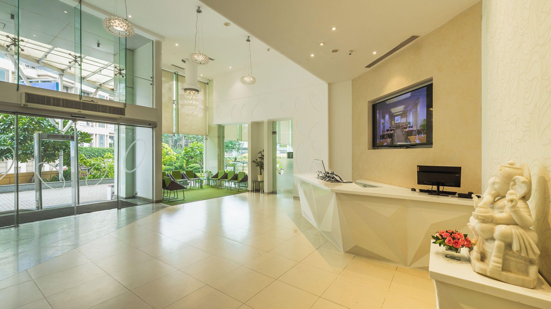 Kohinoor Elite Near Bkc Hotel 4*