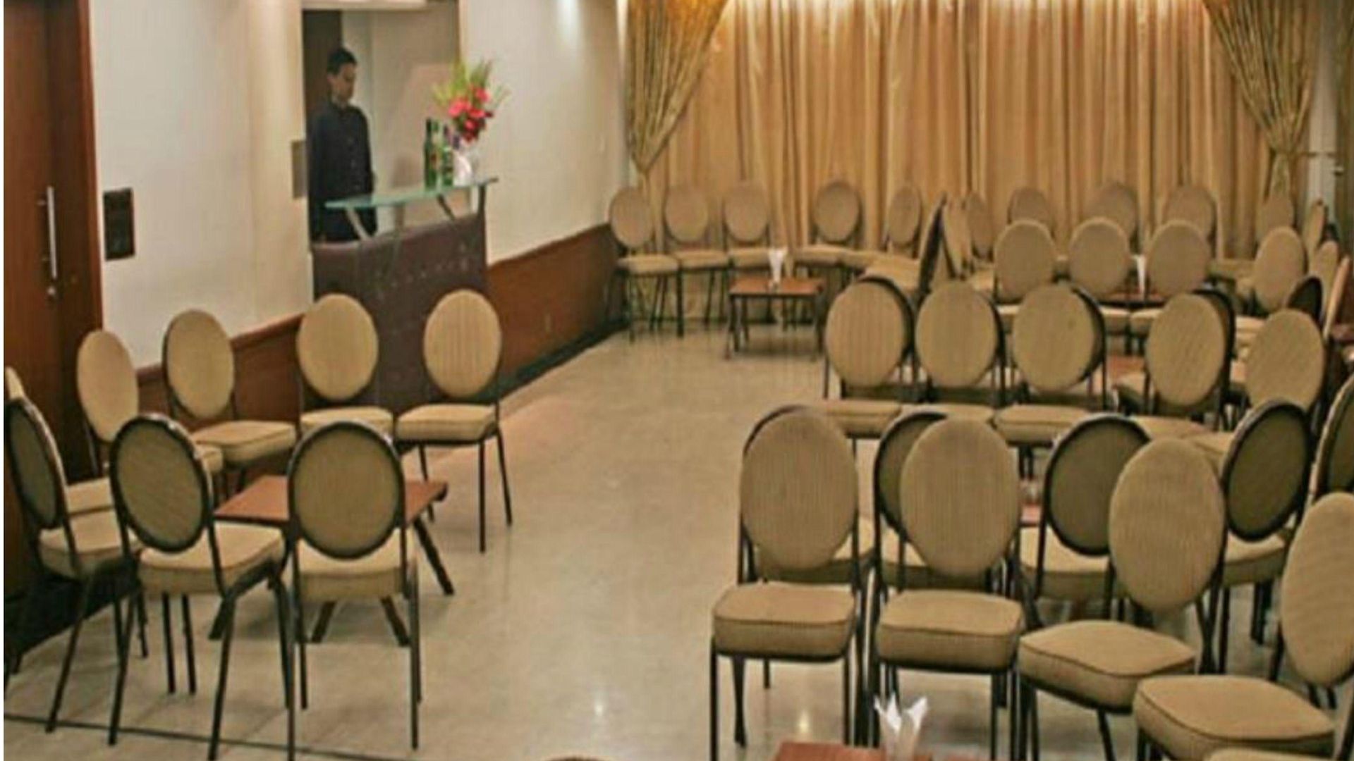 Diplomat, Colaba 3* Mumbai