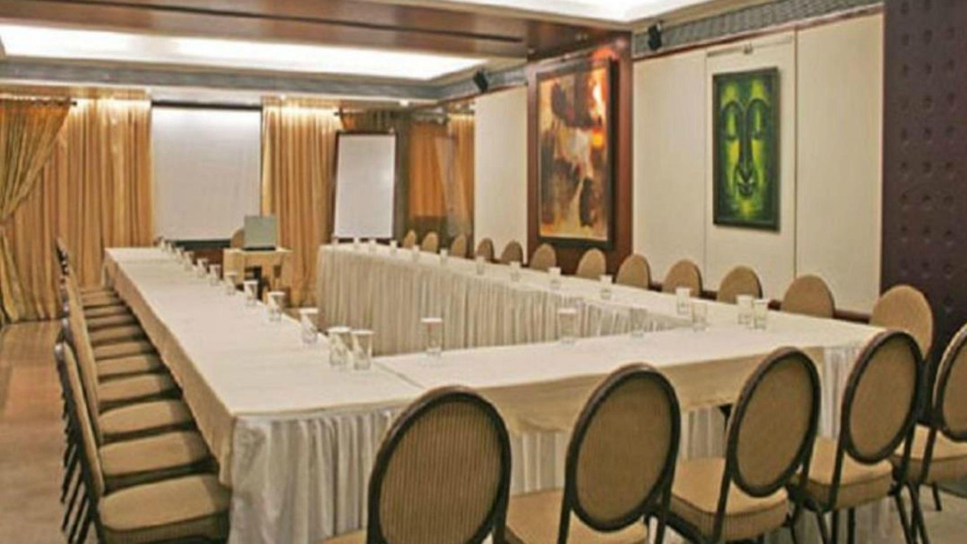 Hotel Diplomat, Colaba 3*