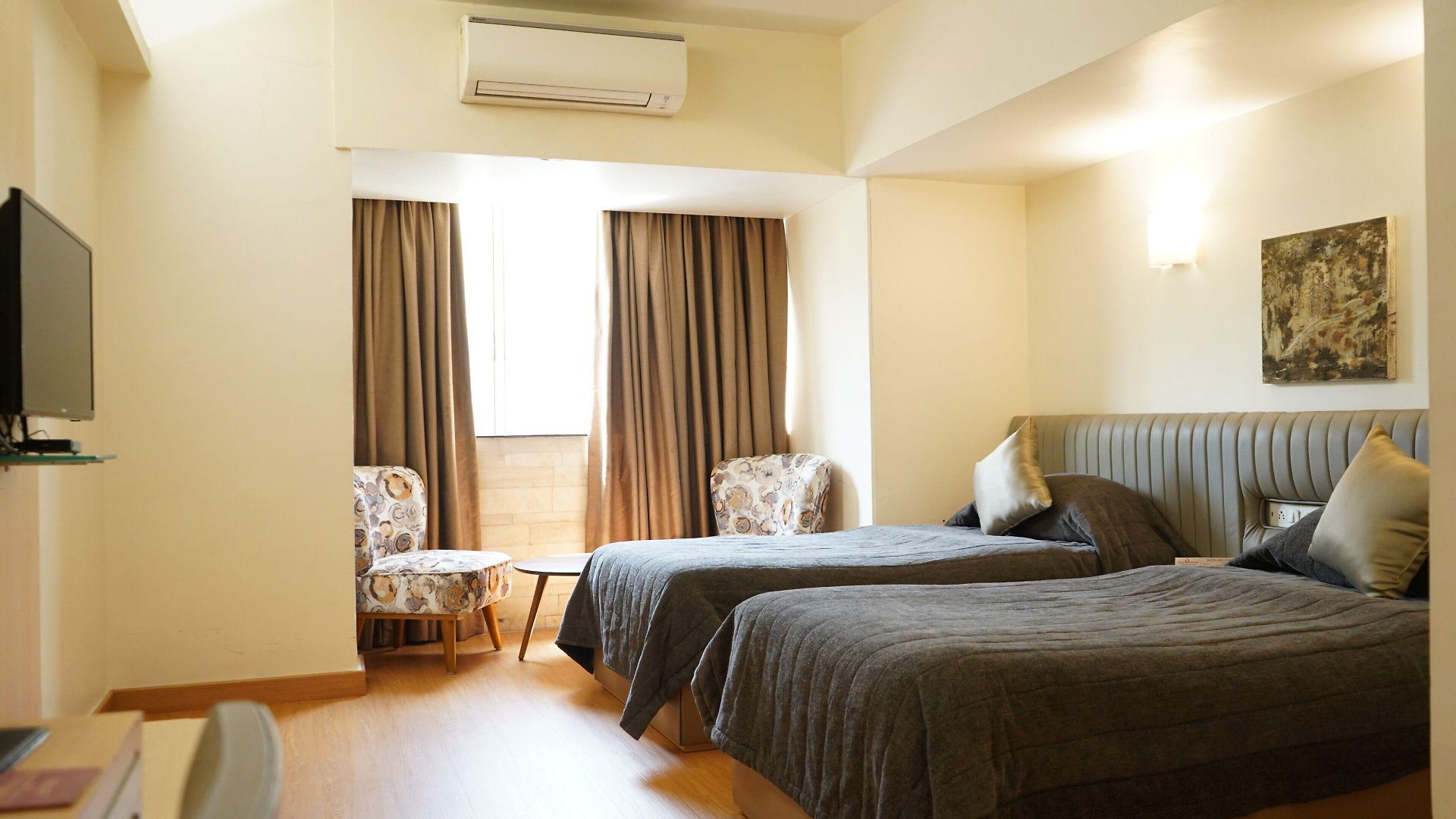 Hotel Diplomat, Colaba Mumbai