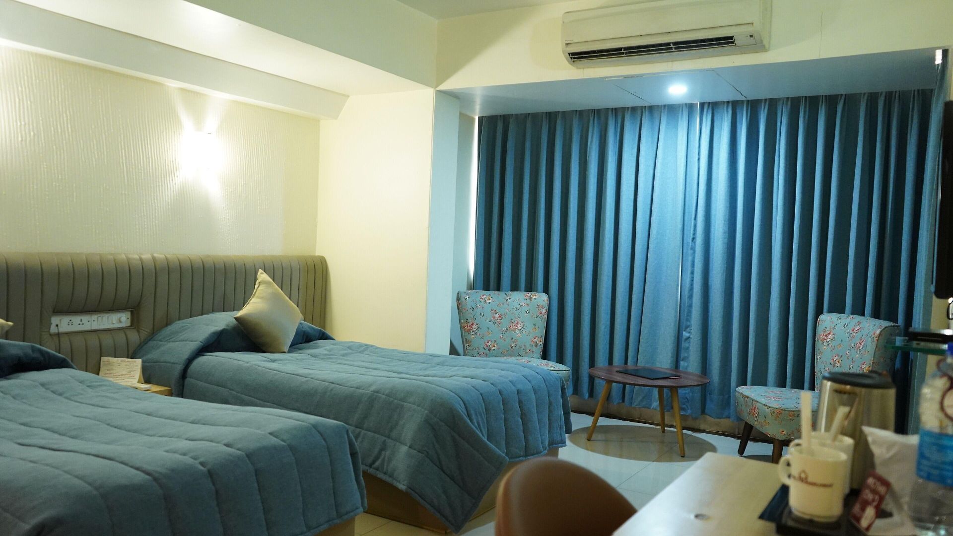 Diplomat, Colaba 3*