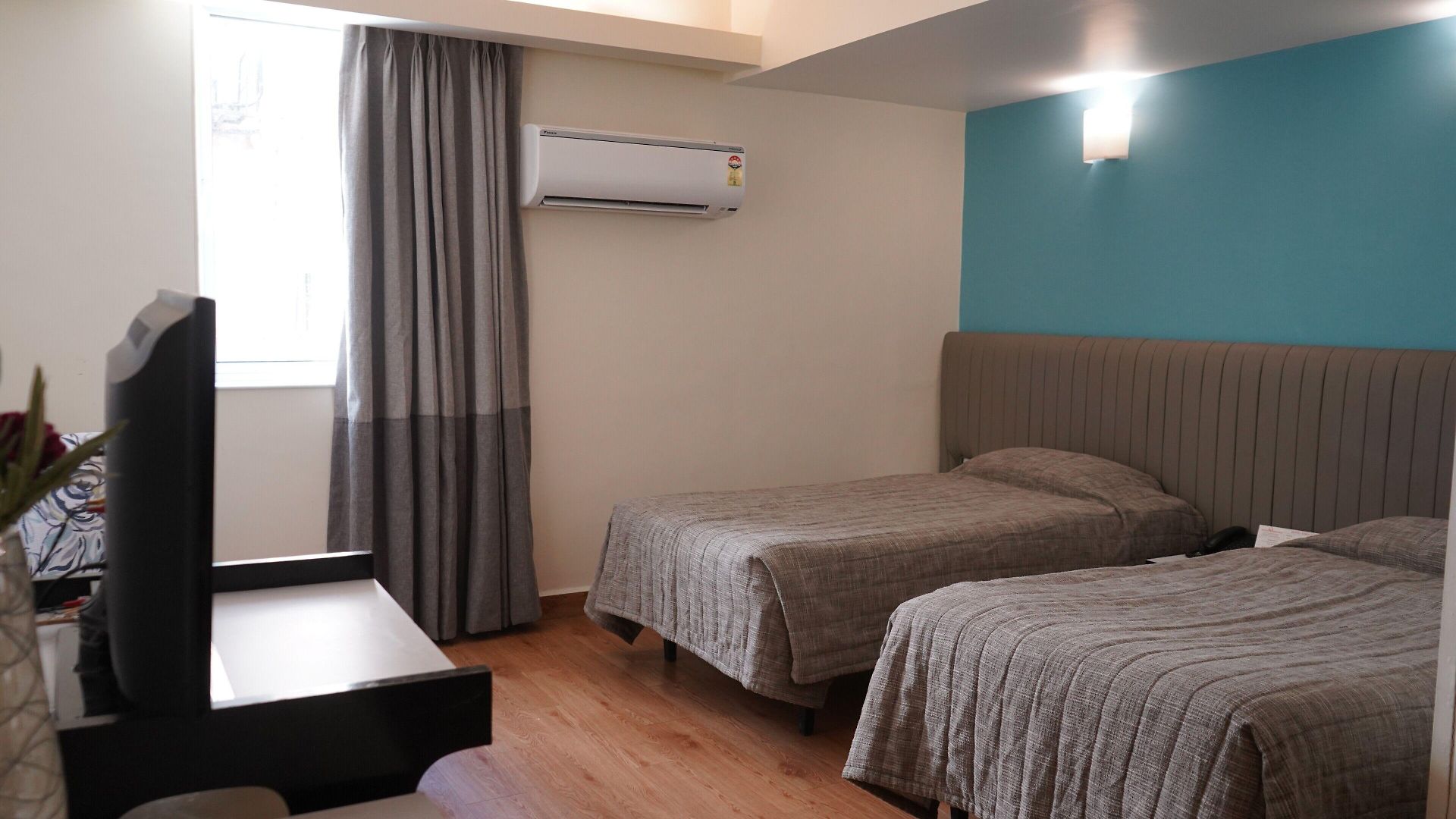 Diplomat, Colaba Hotel 3*
