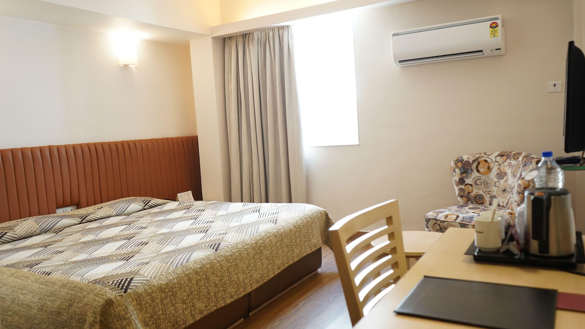 Hotel Diplomat, Colaba 3*