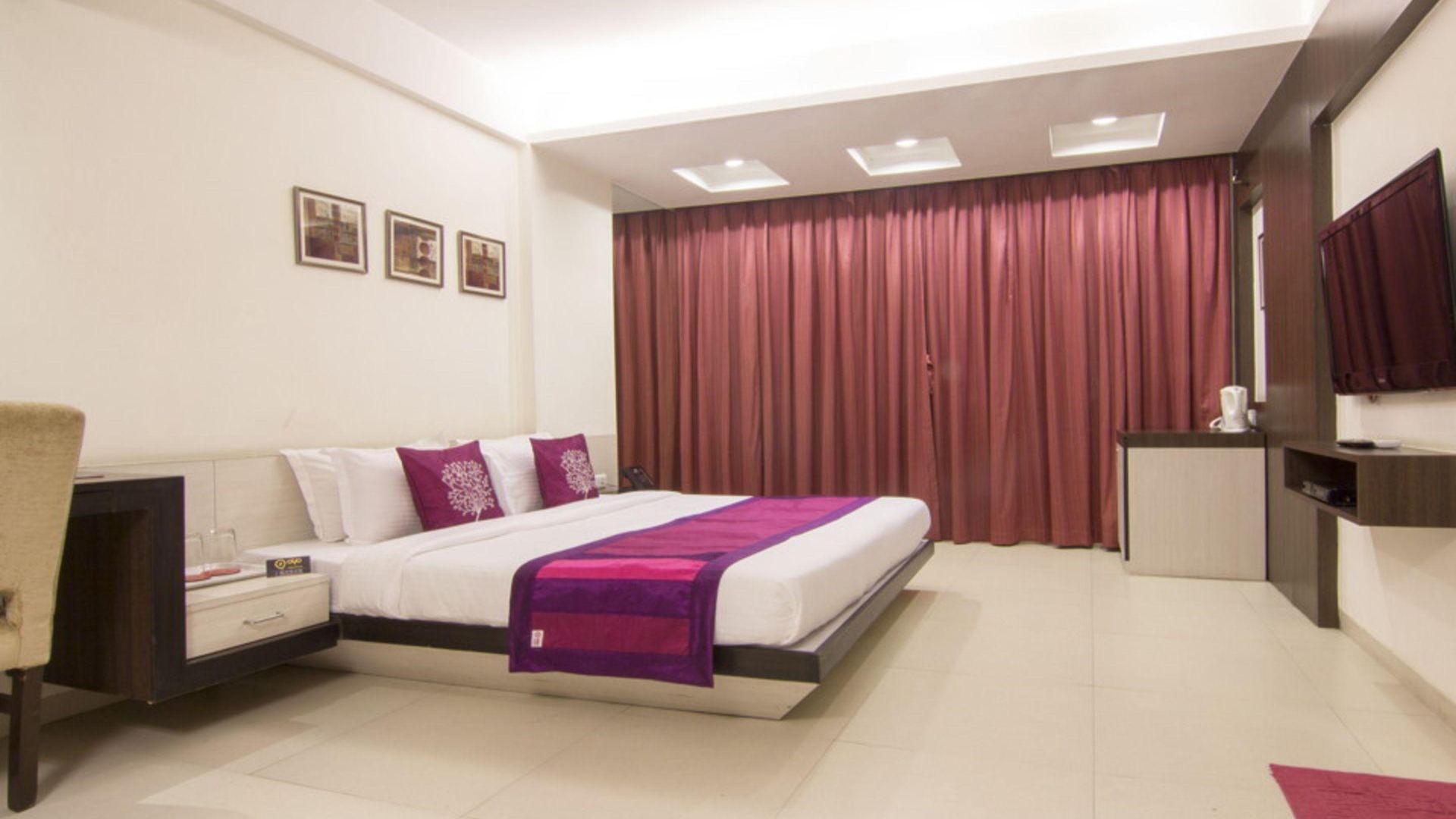 The Roa Hotel Mumbai