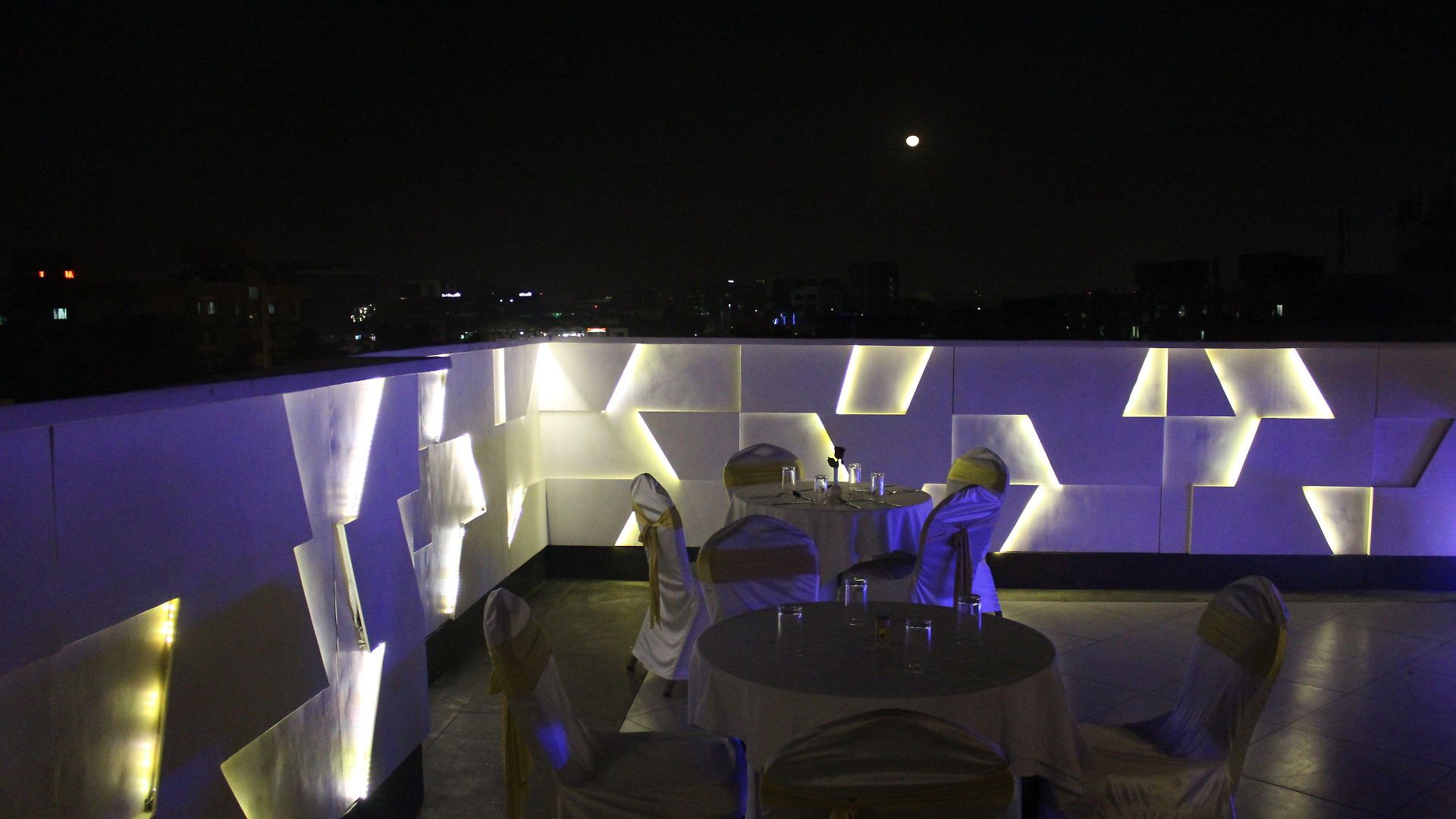 Hotel Dragonfly - The Art Mumbai