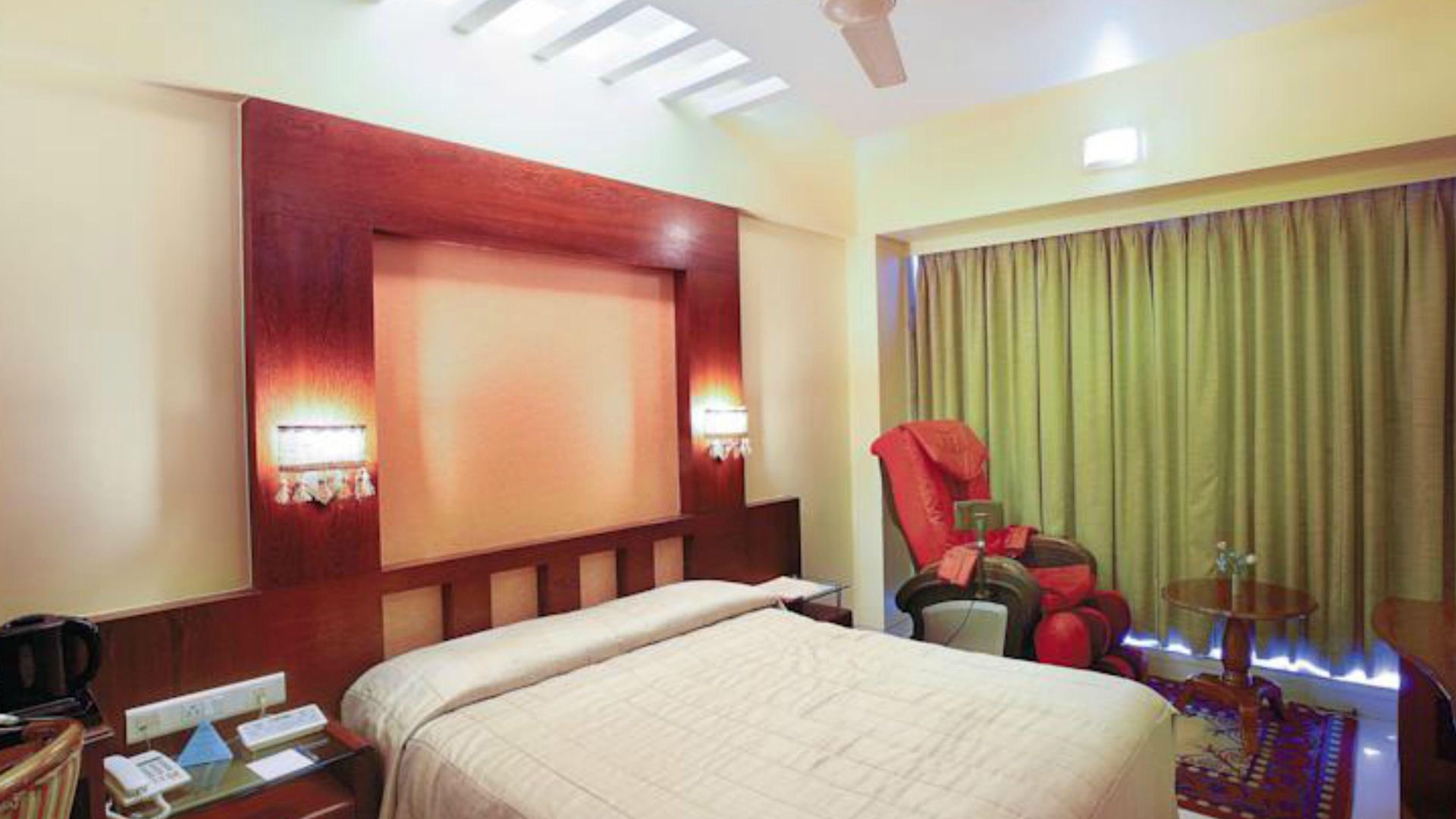 Fabhotel Shubhangan - Nr Bandra Hotel