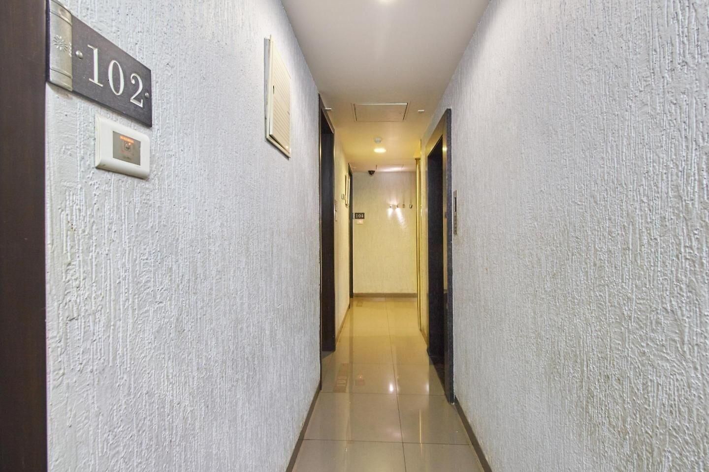 Hotel Fabhotel Shubhangan - Nr Bandra Mumbai