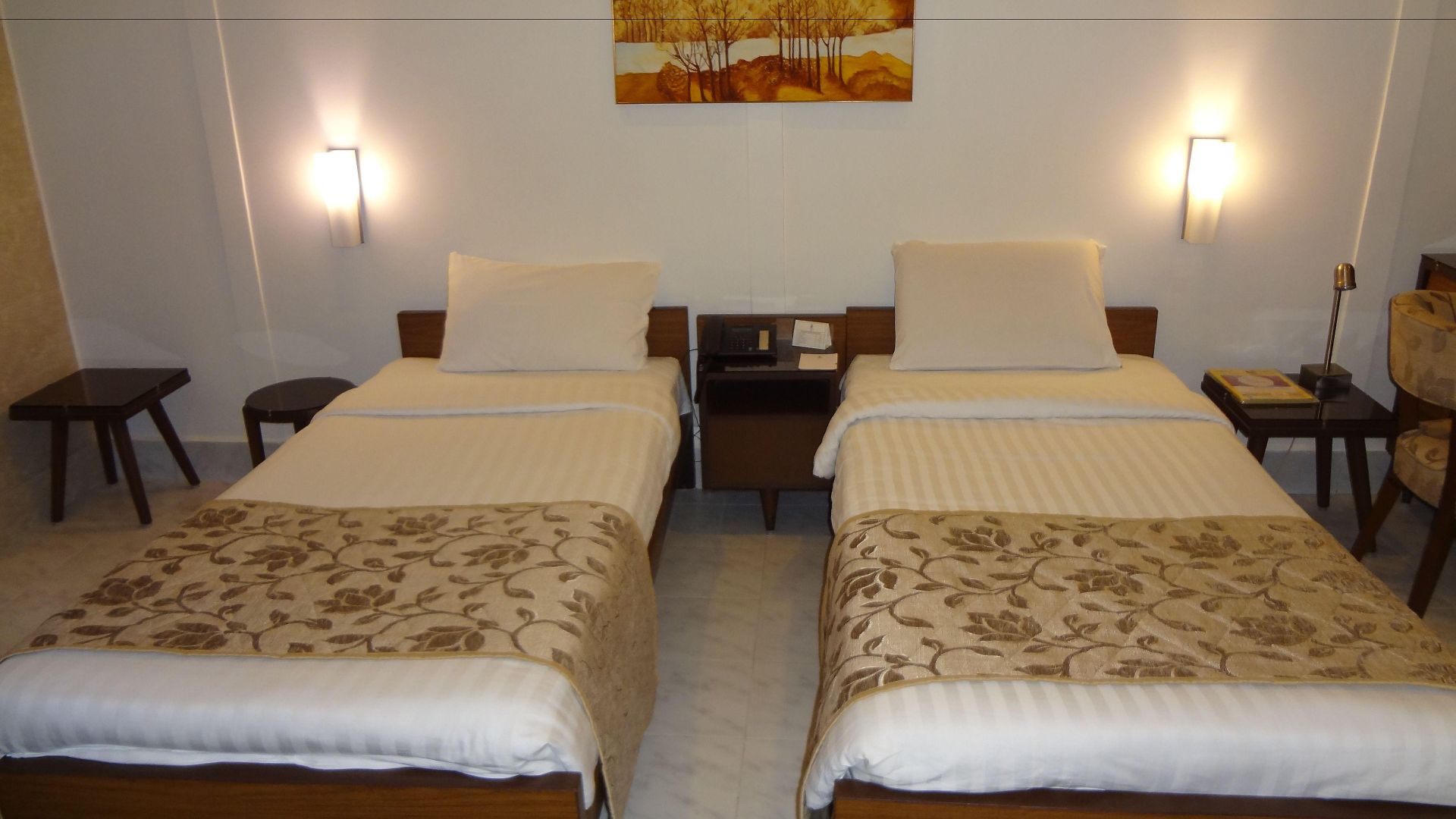 Hotel Grand - Ballard Estate, 3*