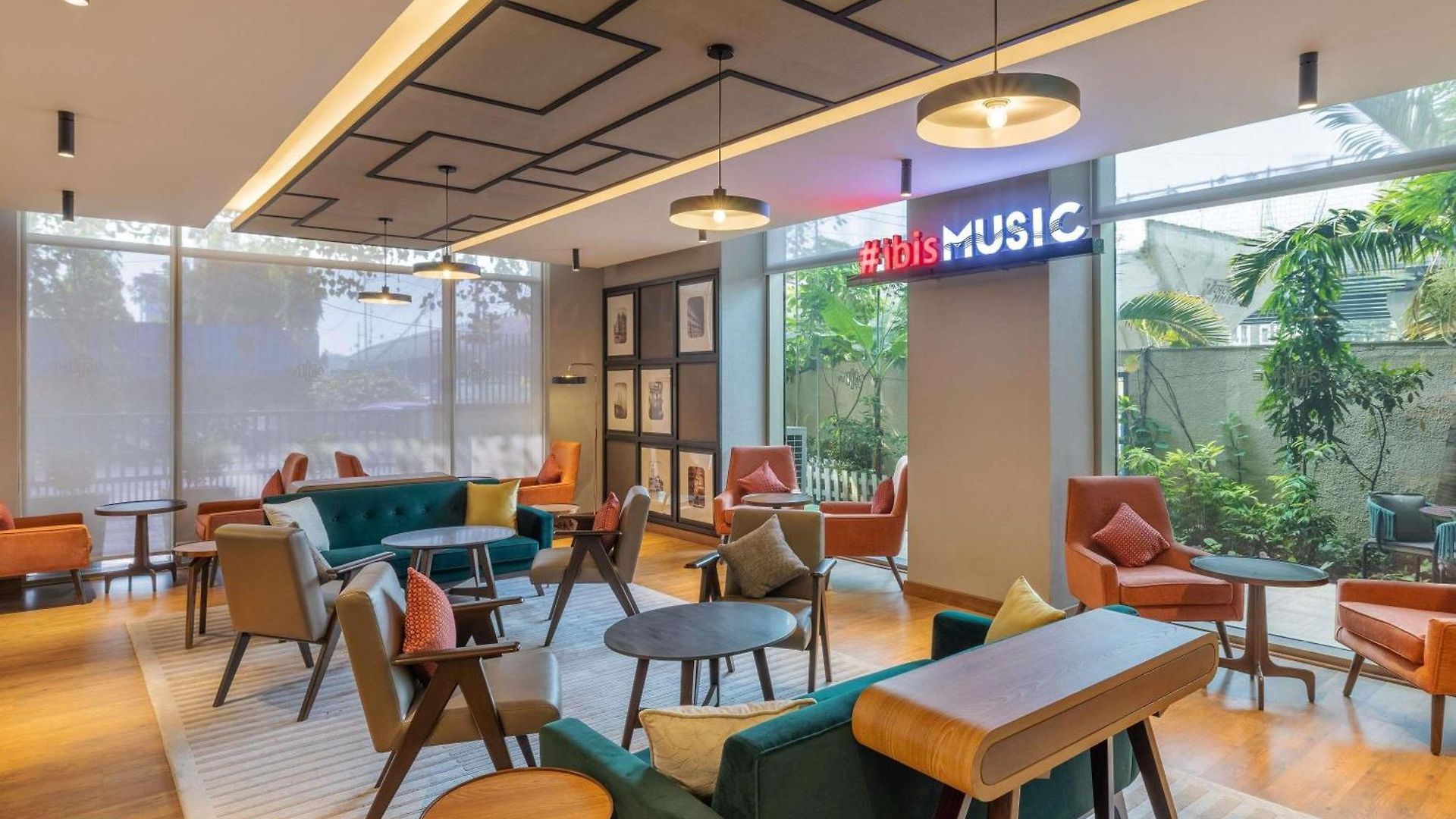 Hotel Ibis Airport - An Accor Brand