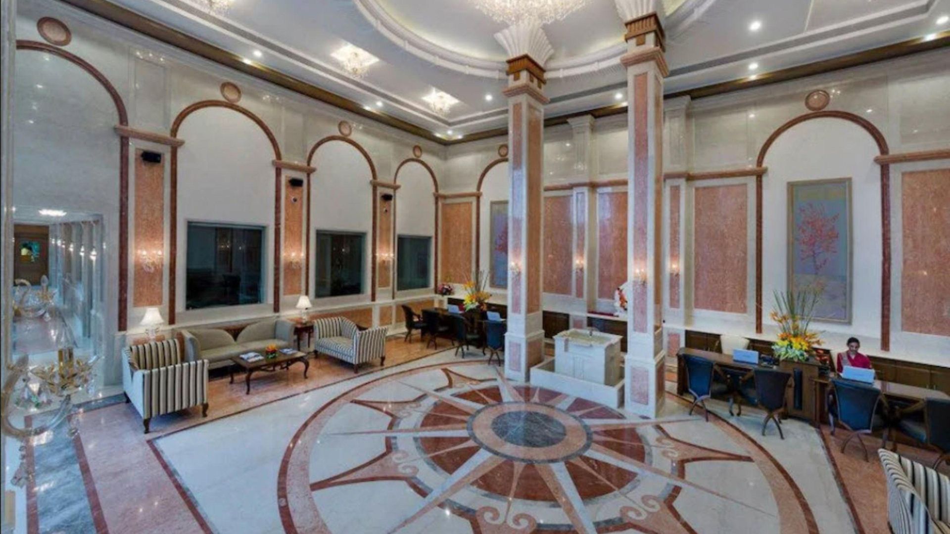 Royal Tulip Hotel 5*