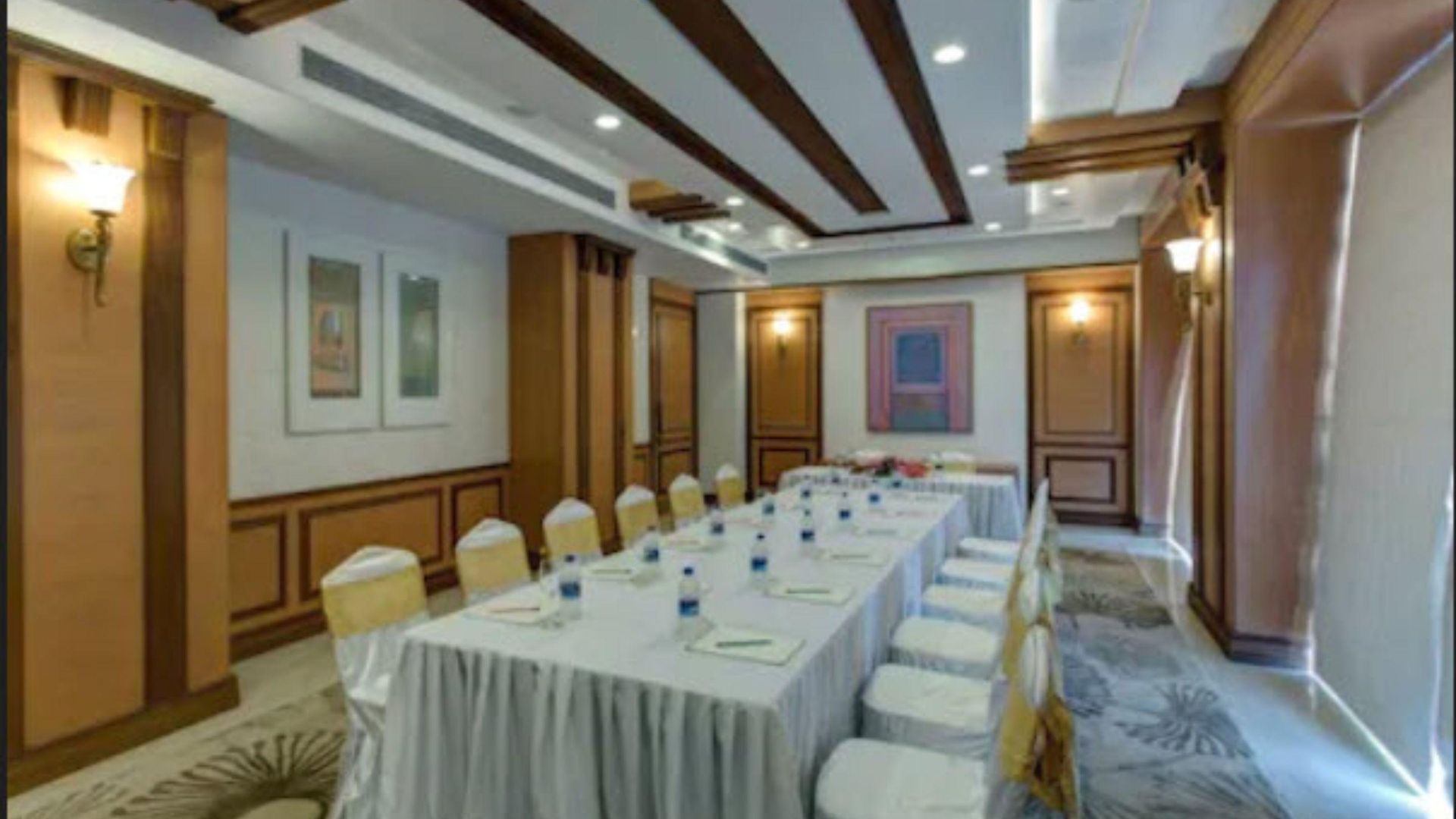Hotel Royal Tulip Mumbai