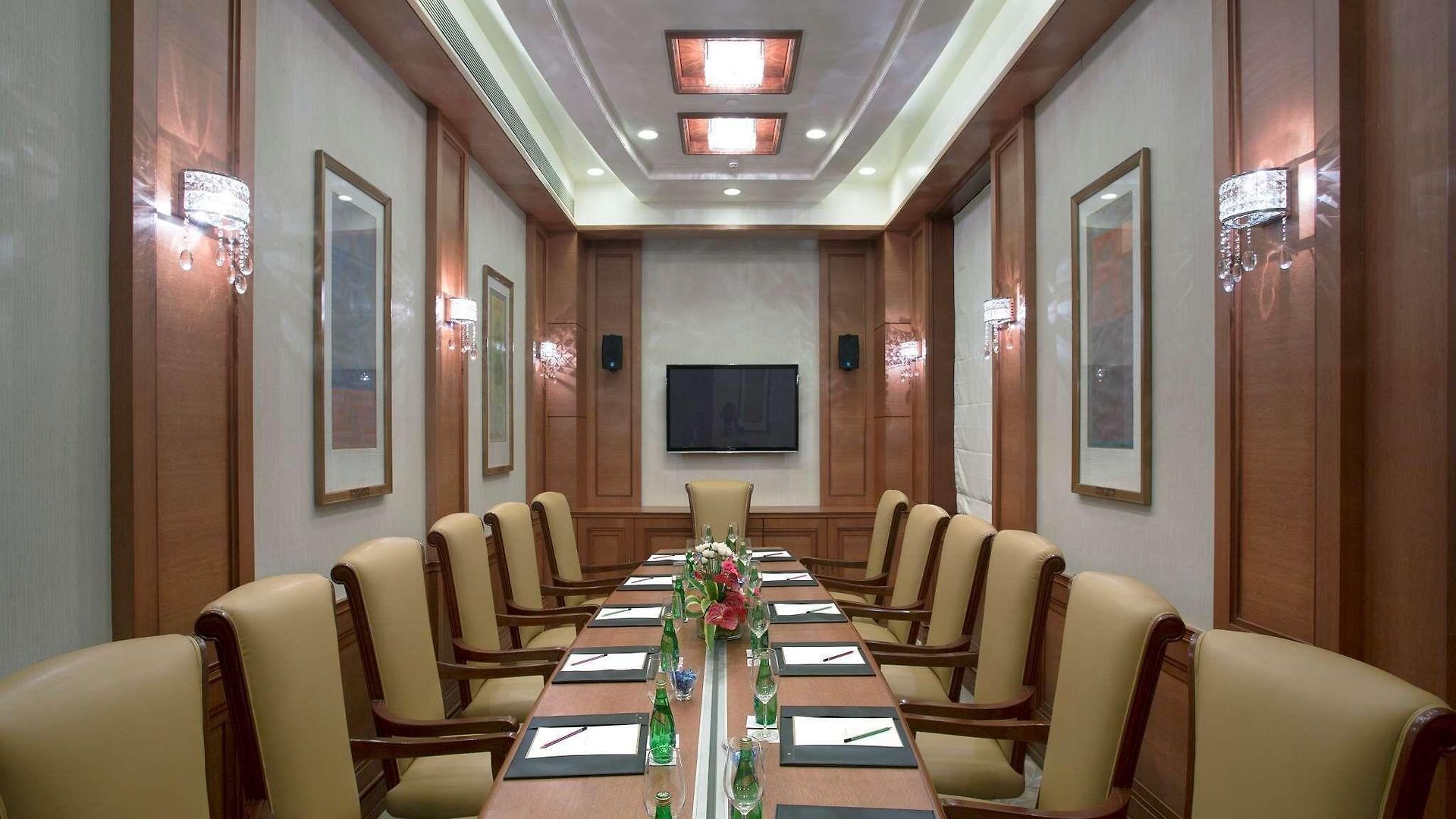 Hotel Royal Tulip Mumbai