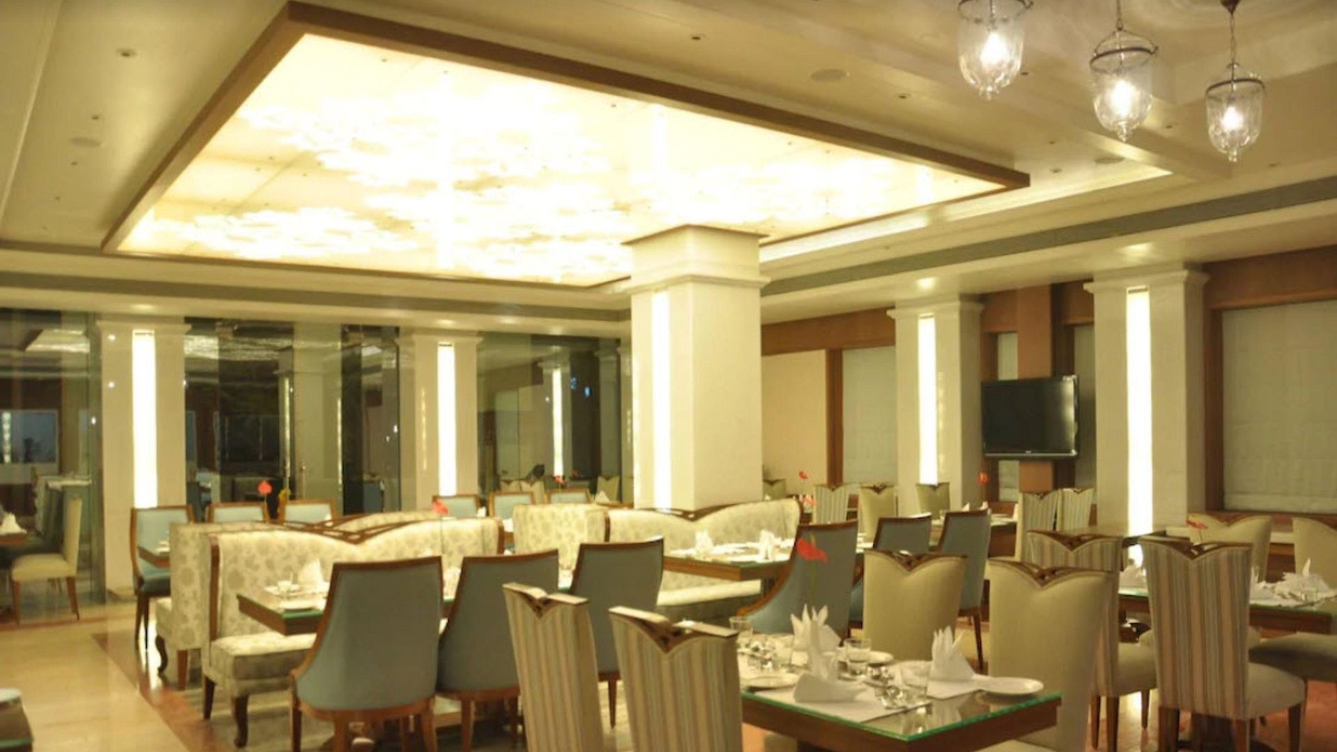 Hotel Royal Tulip