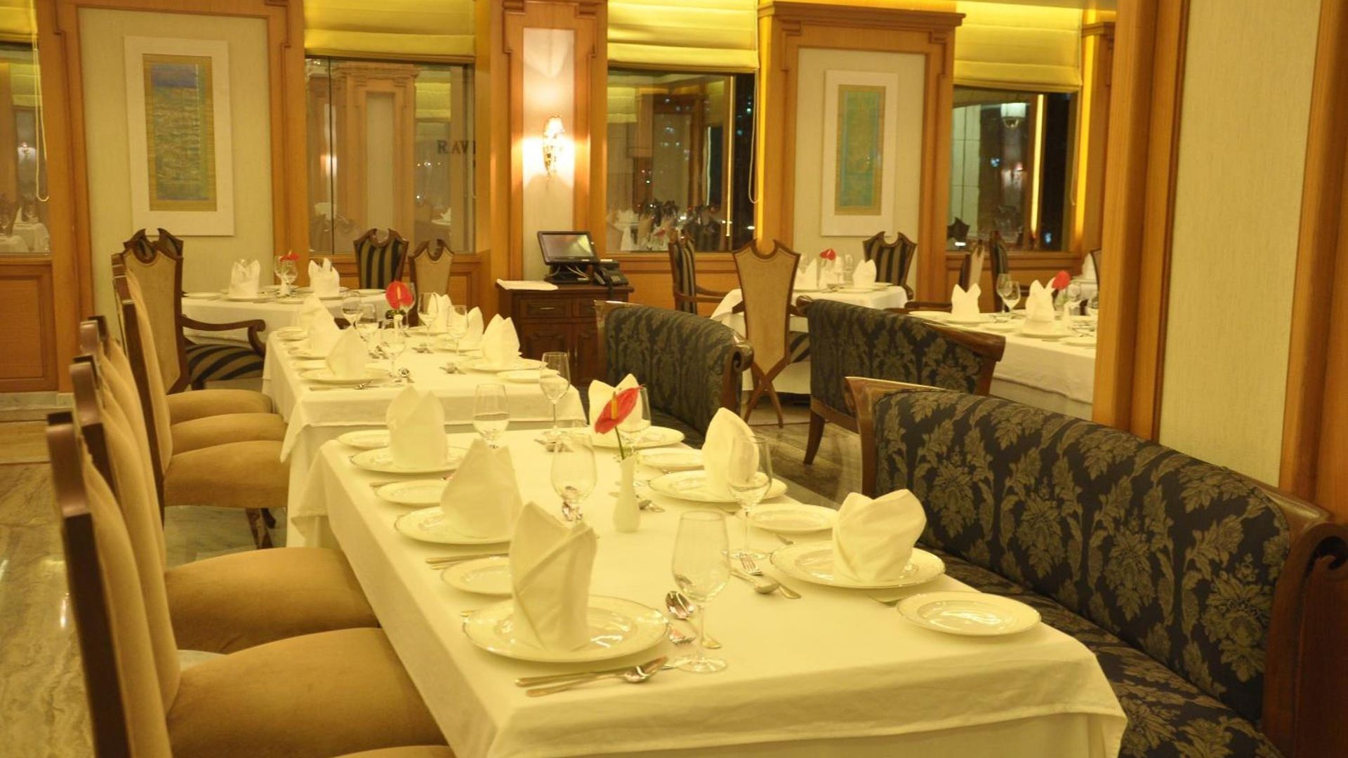Hotel Royal Tulip