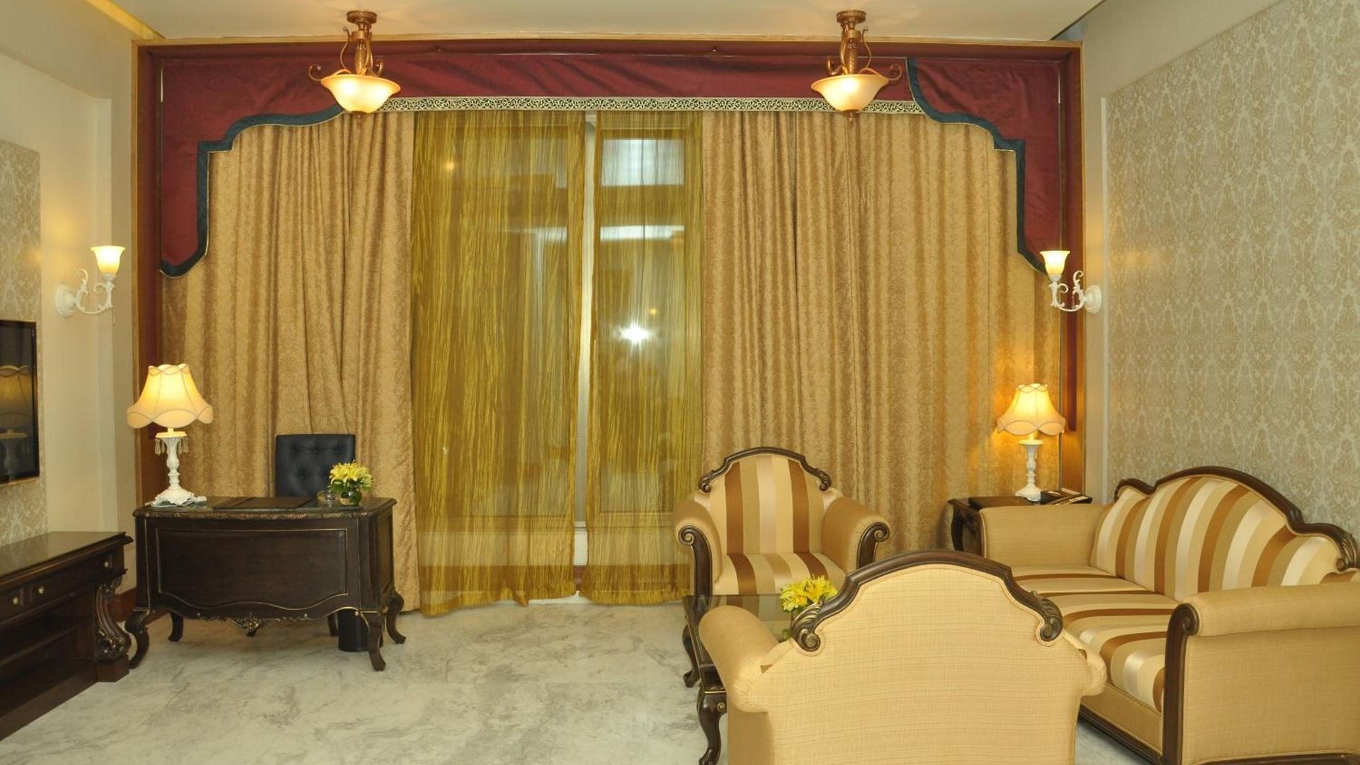 Hotel Royal Tulip