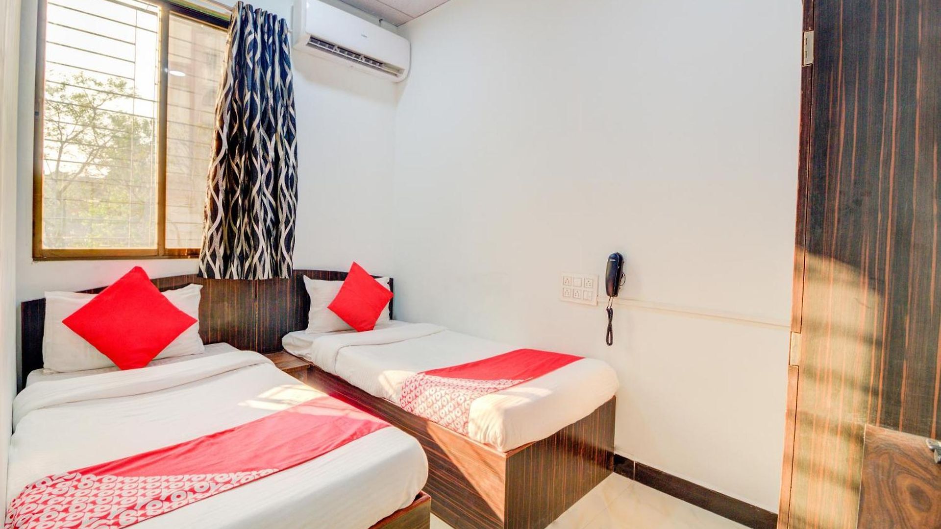 Hotel Super O Anjali