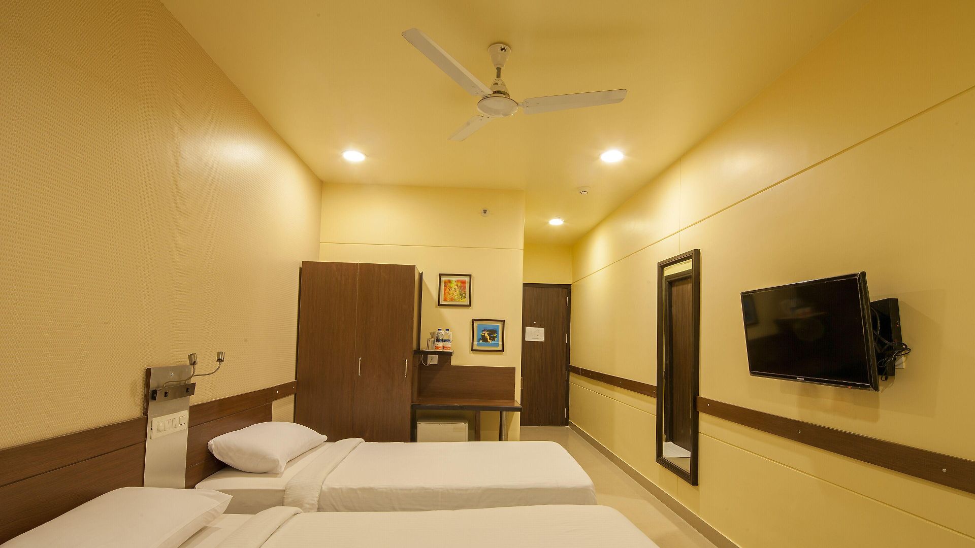 Andheri Hotel