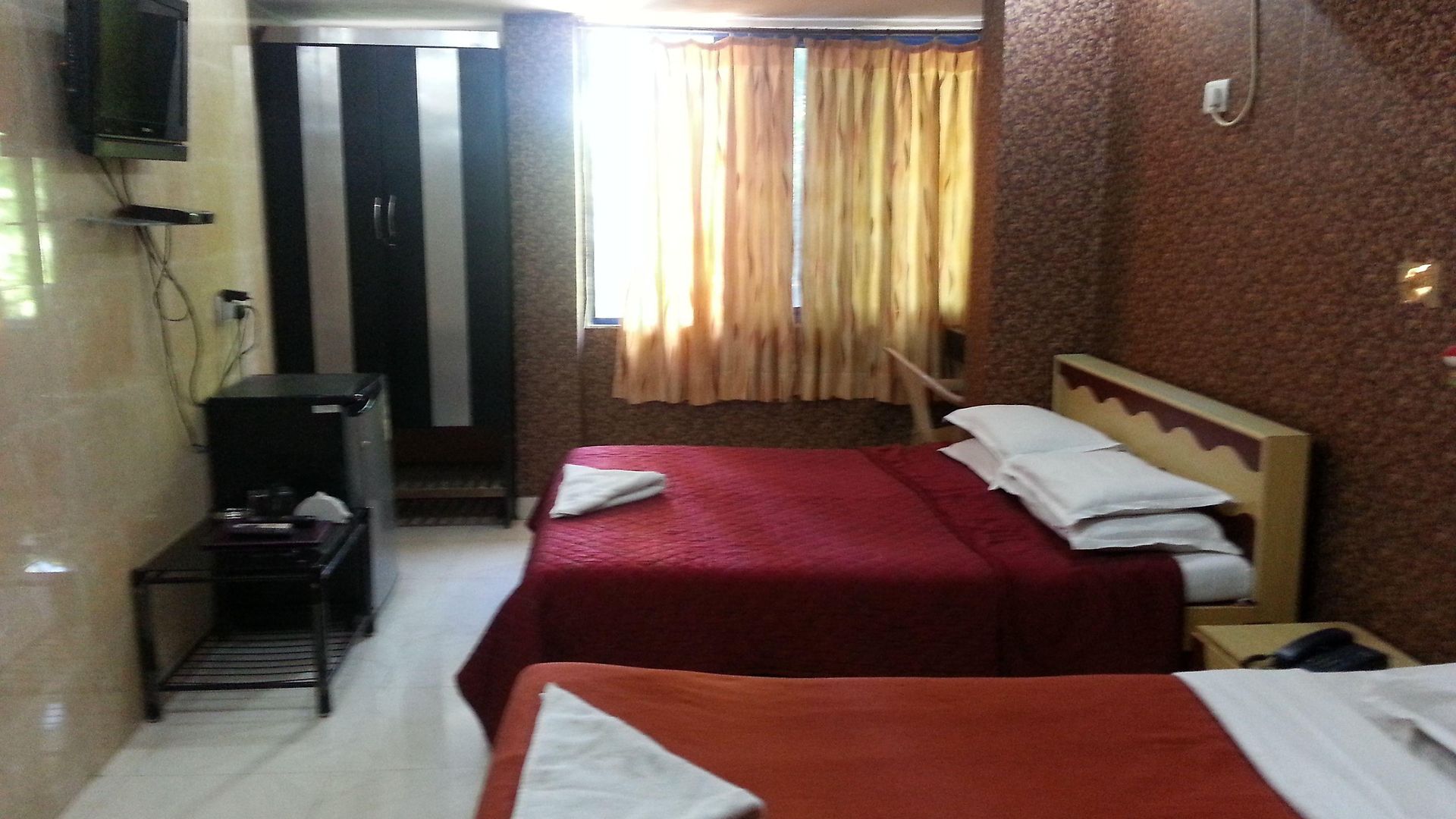 Sea Sands Hotel 2*