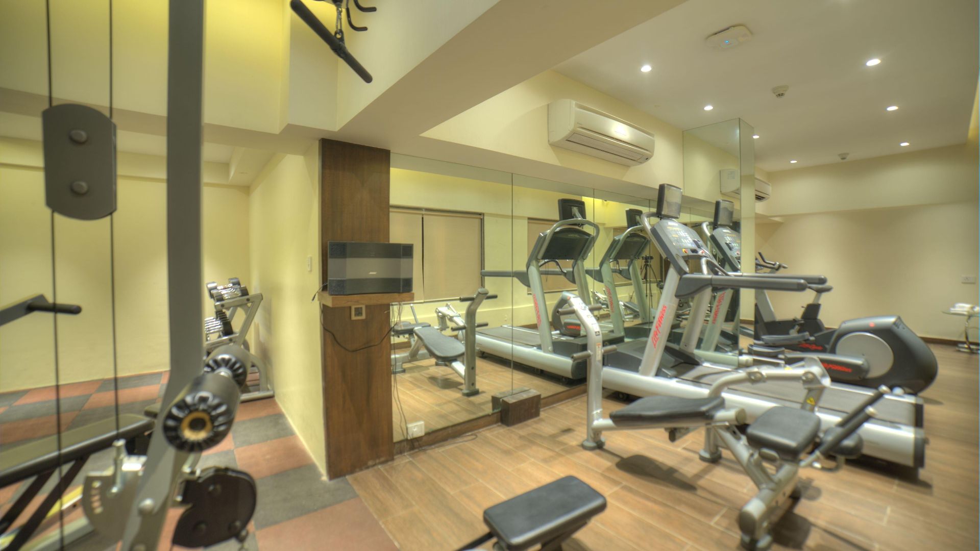 Goldfinch 4* Mumbai