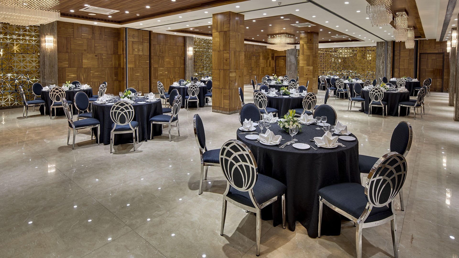 Goldfinch Hotel Mumbai