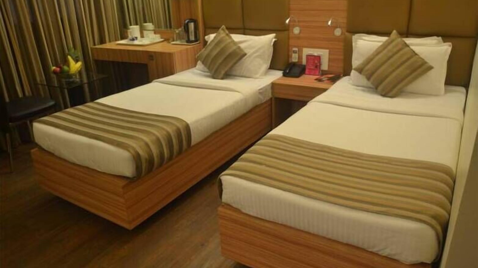 Hotel Plaza 3*