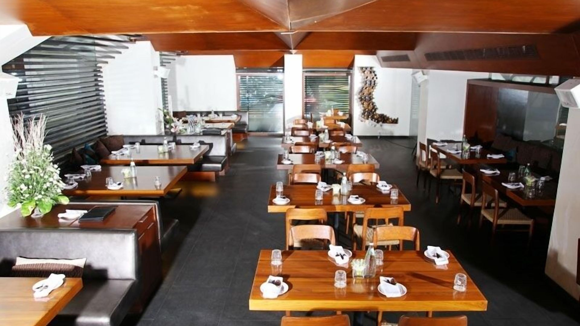 Hotel Bloom - Juhu