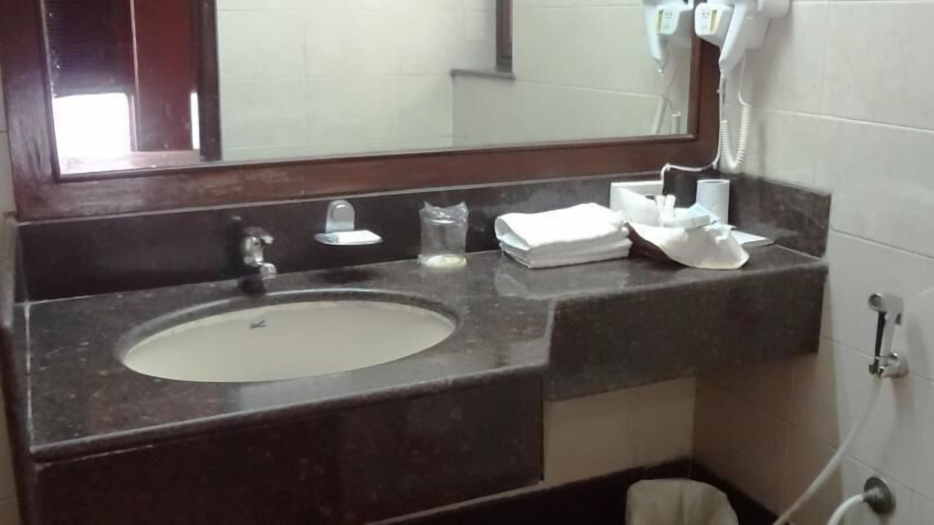 Hotel Bloom - Juhu 4*