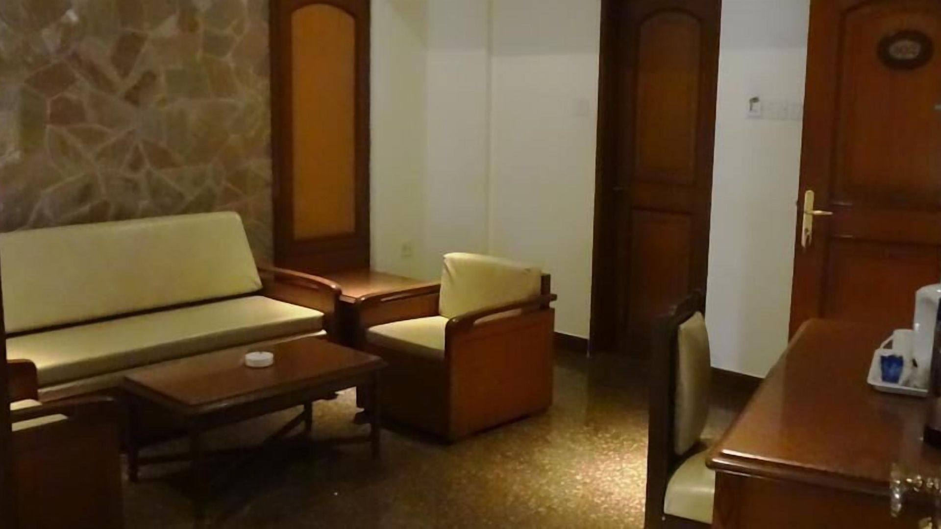 Bloom - Juhu Hotel Mumbai