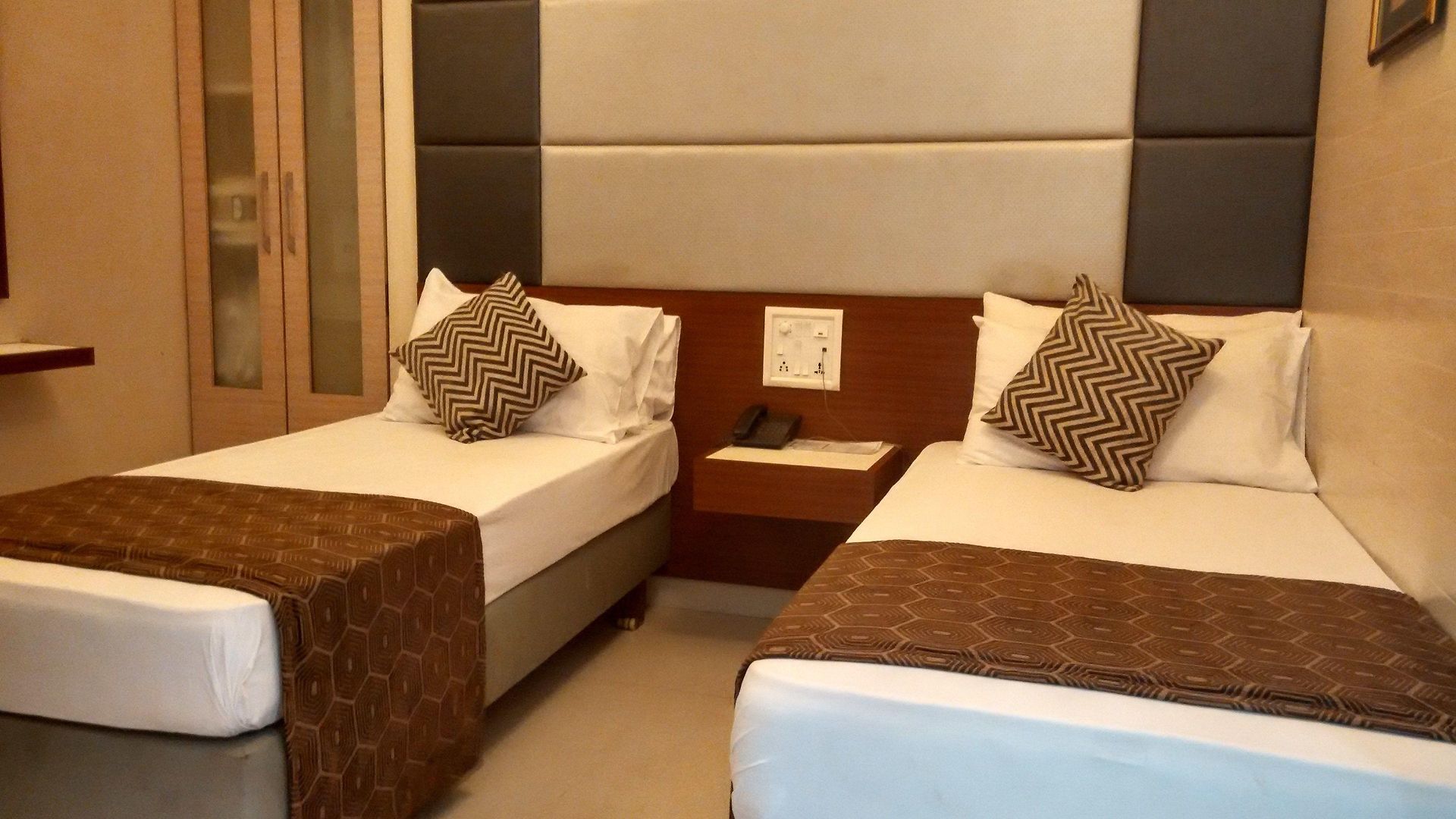 Elphinstone Hotel Mumbai