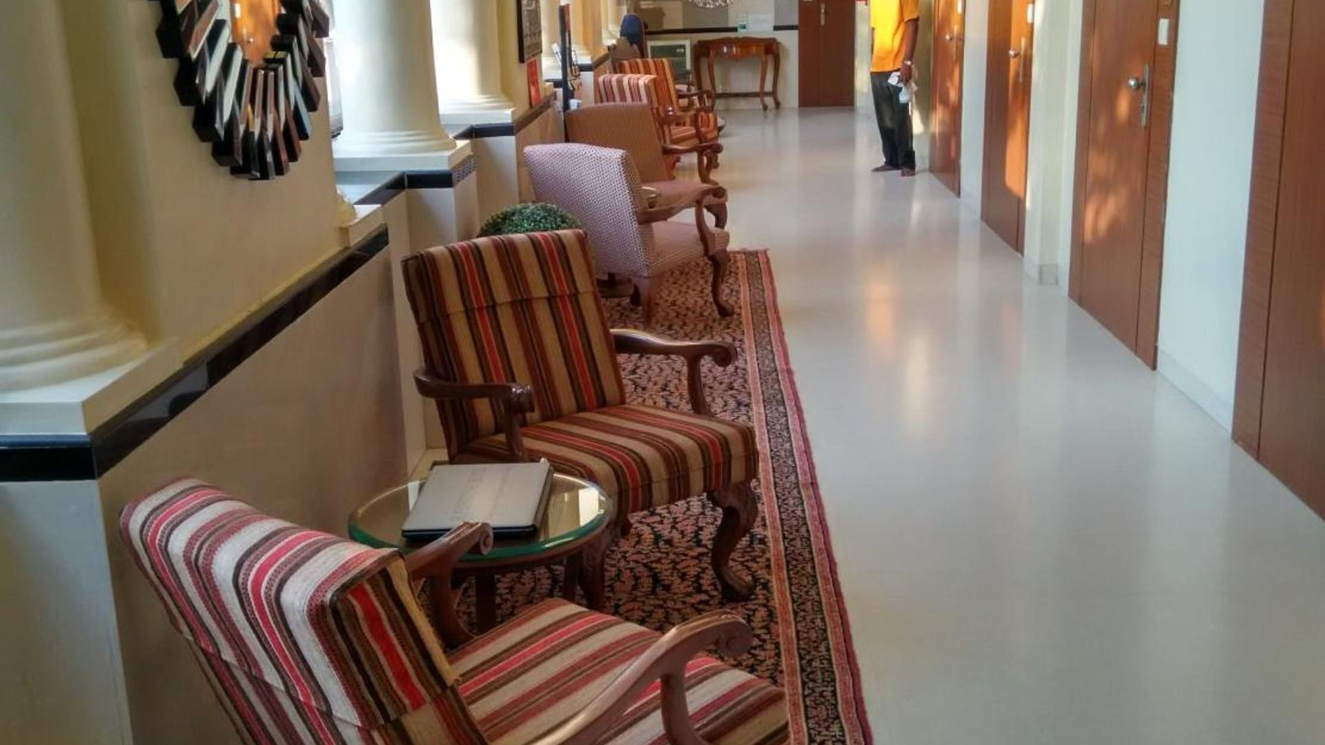 Elphinstone Hotel