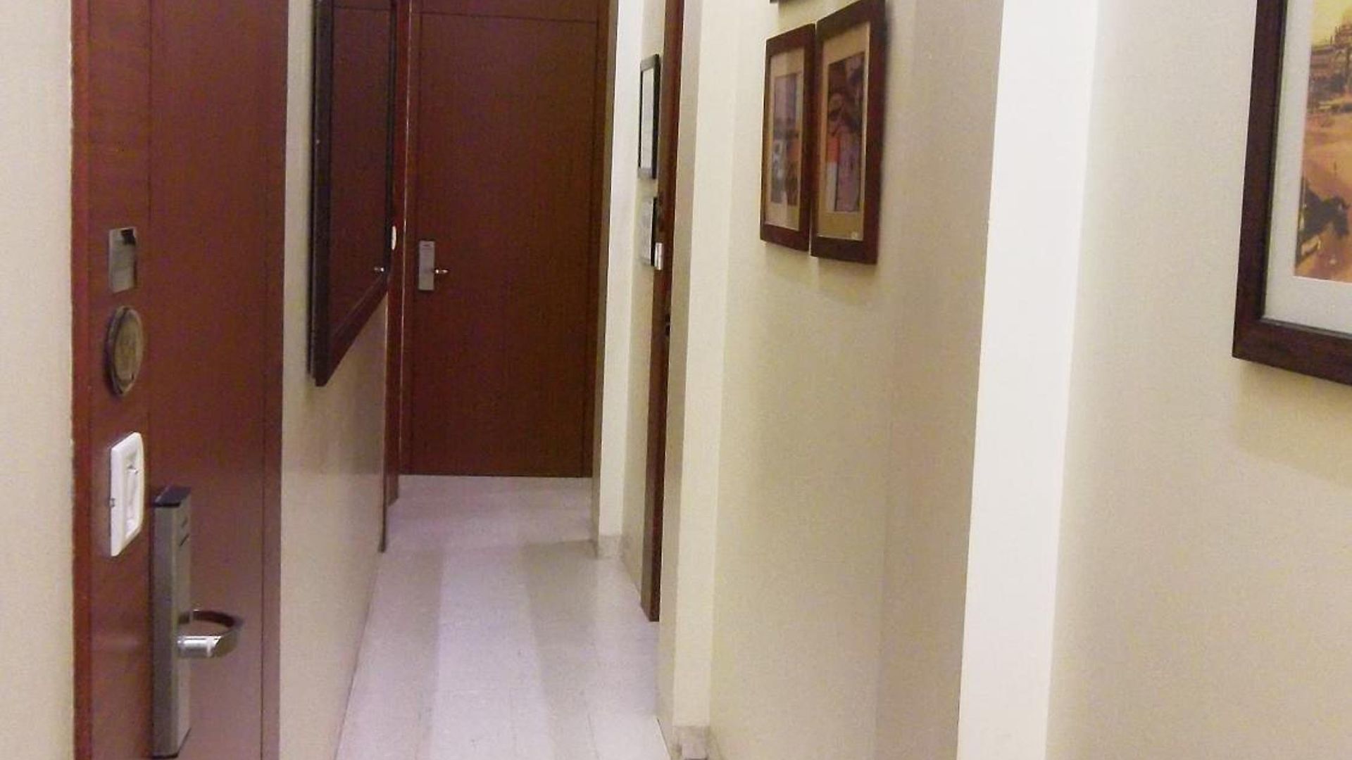 Elphinstone Hotel
